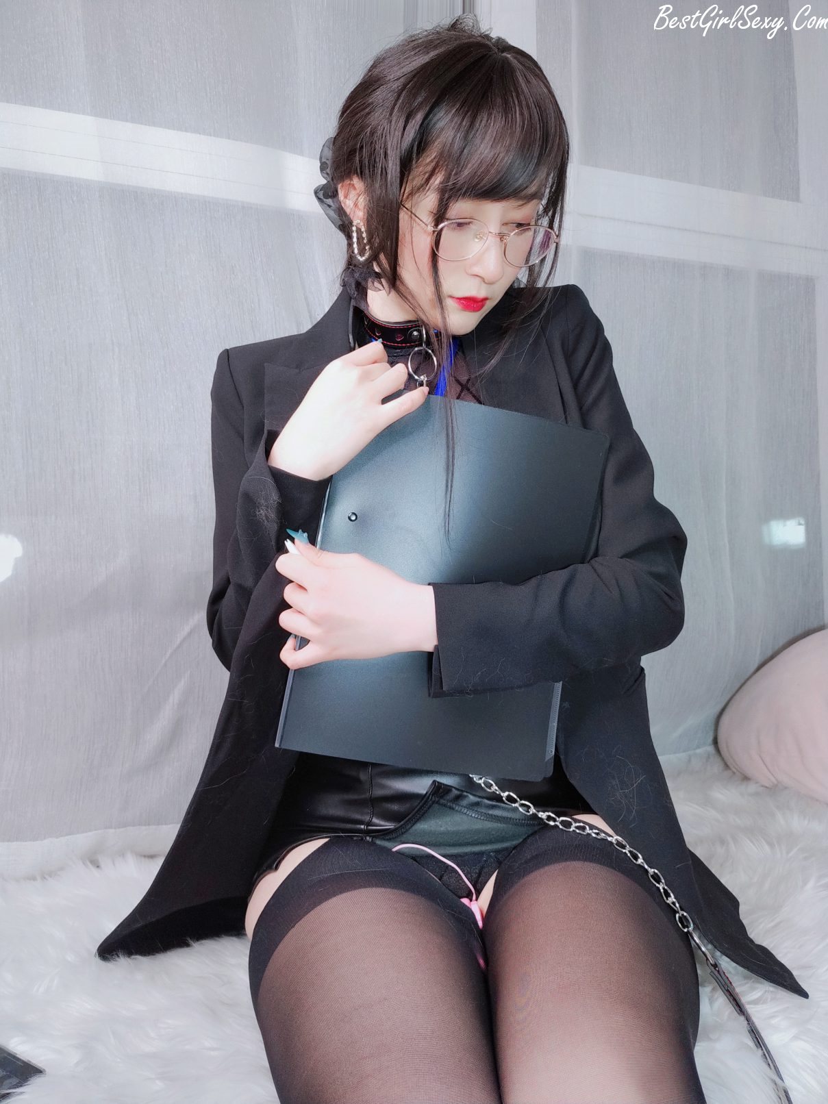 Coser@白银81 Vol.057 自撮り 黑丝情趣 B 066