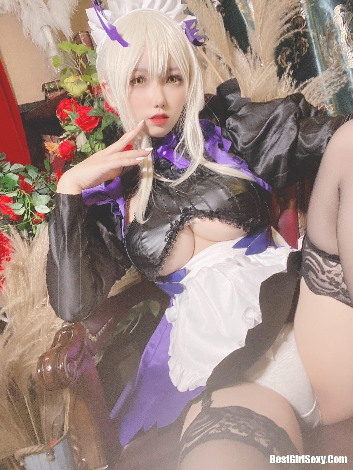 Coser@芋圆侑子 Vol.017 黑枪呆女仆自拍 4