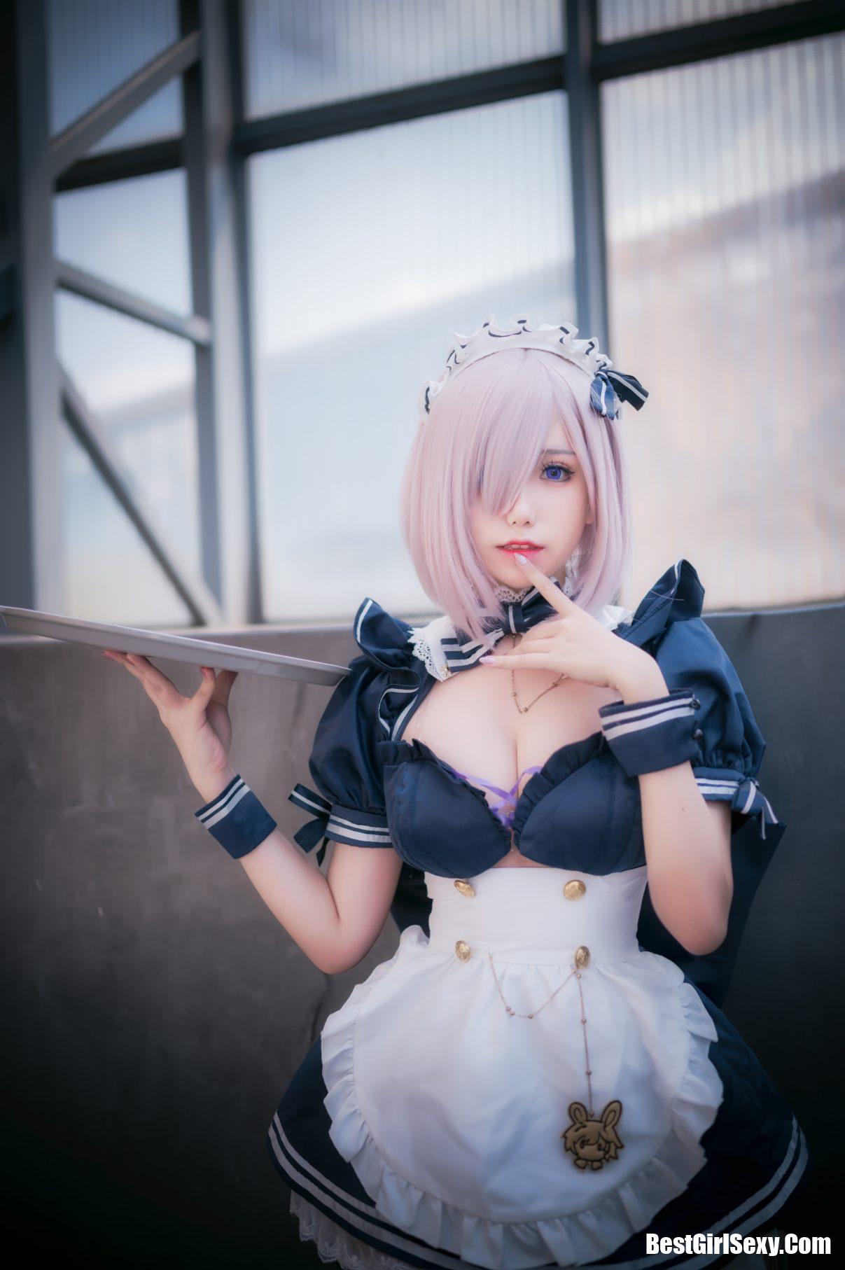 Coser@芋圆侑子 Vol.017 黑枪呆女仆自拍 9