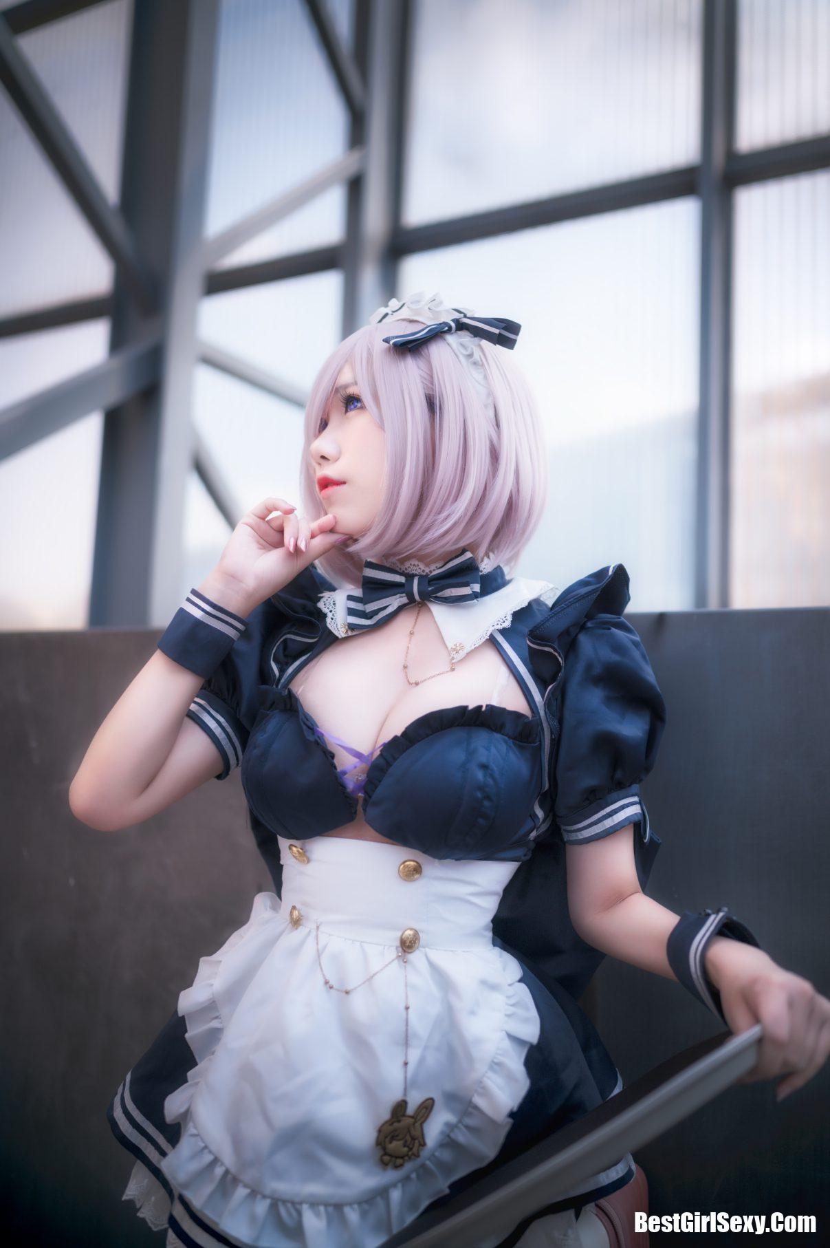 Coser@芋圆侑子 Vol.017 黑枪呆女仆自拍 15