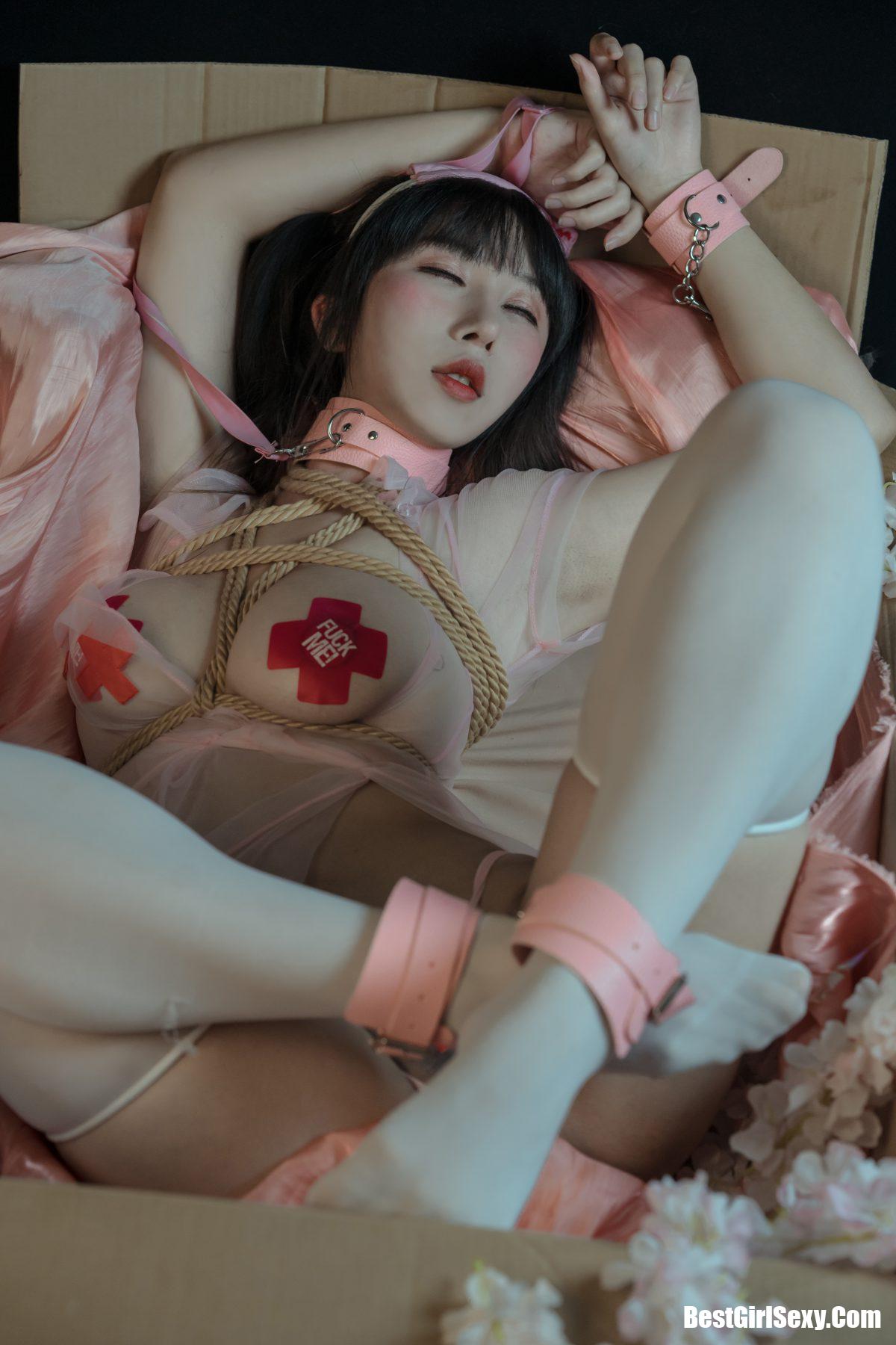 Coser@云溪溪 Vol.003 奶桃 护士 8