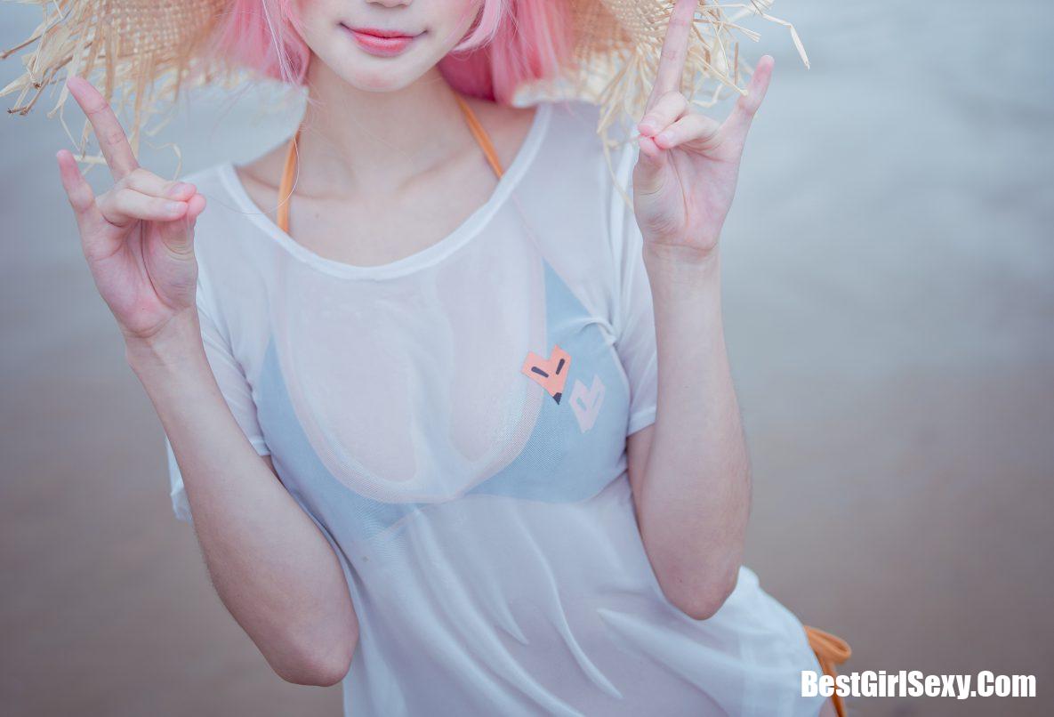 Coser@周叽是可爱兔兔 Vol.033 小玉泳装 15