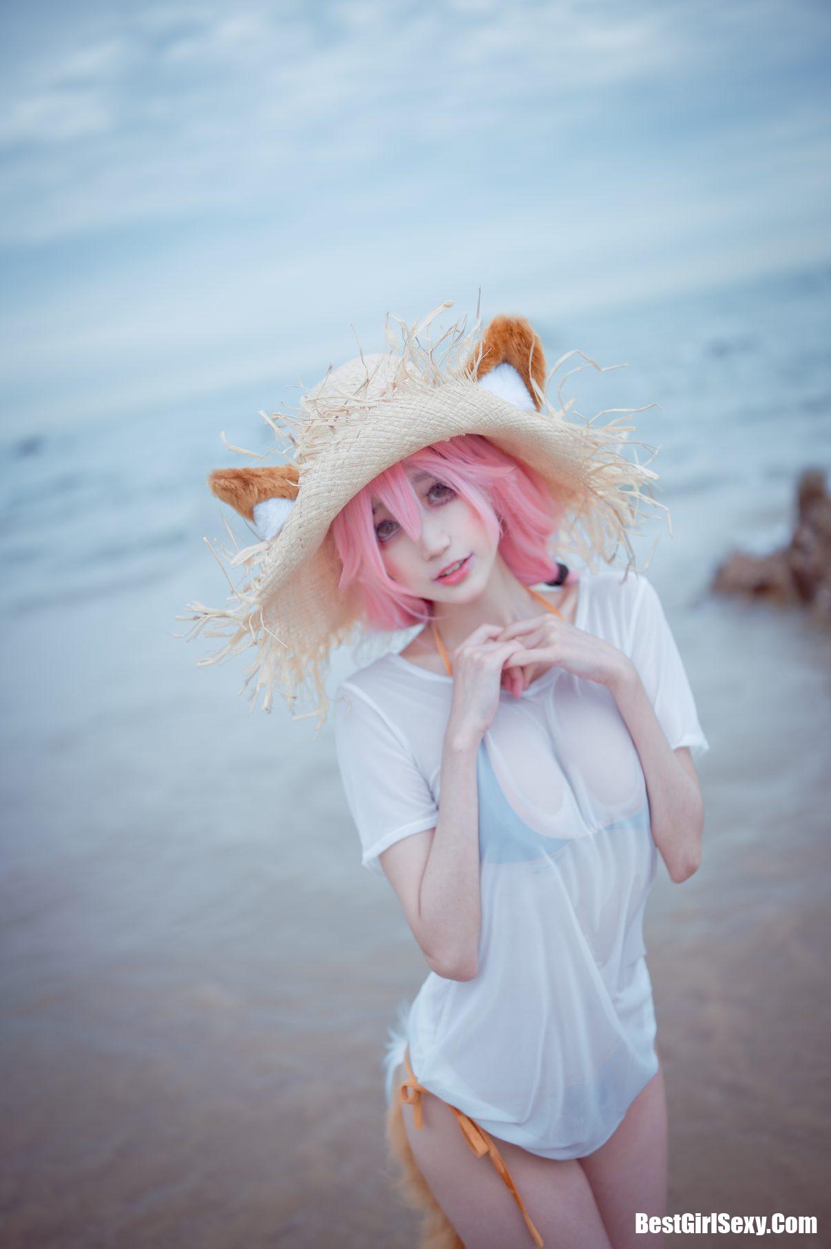 Coser@周叽是可爱兔兔 Vol.033 小玉泳装 17