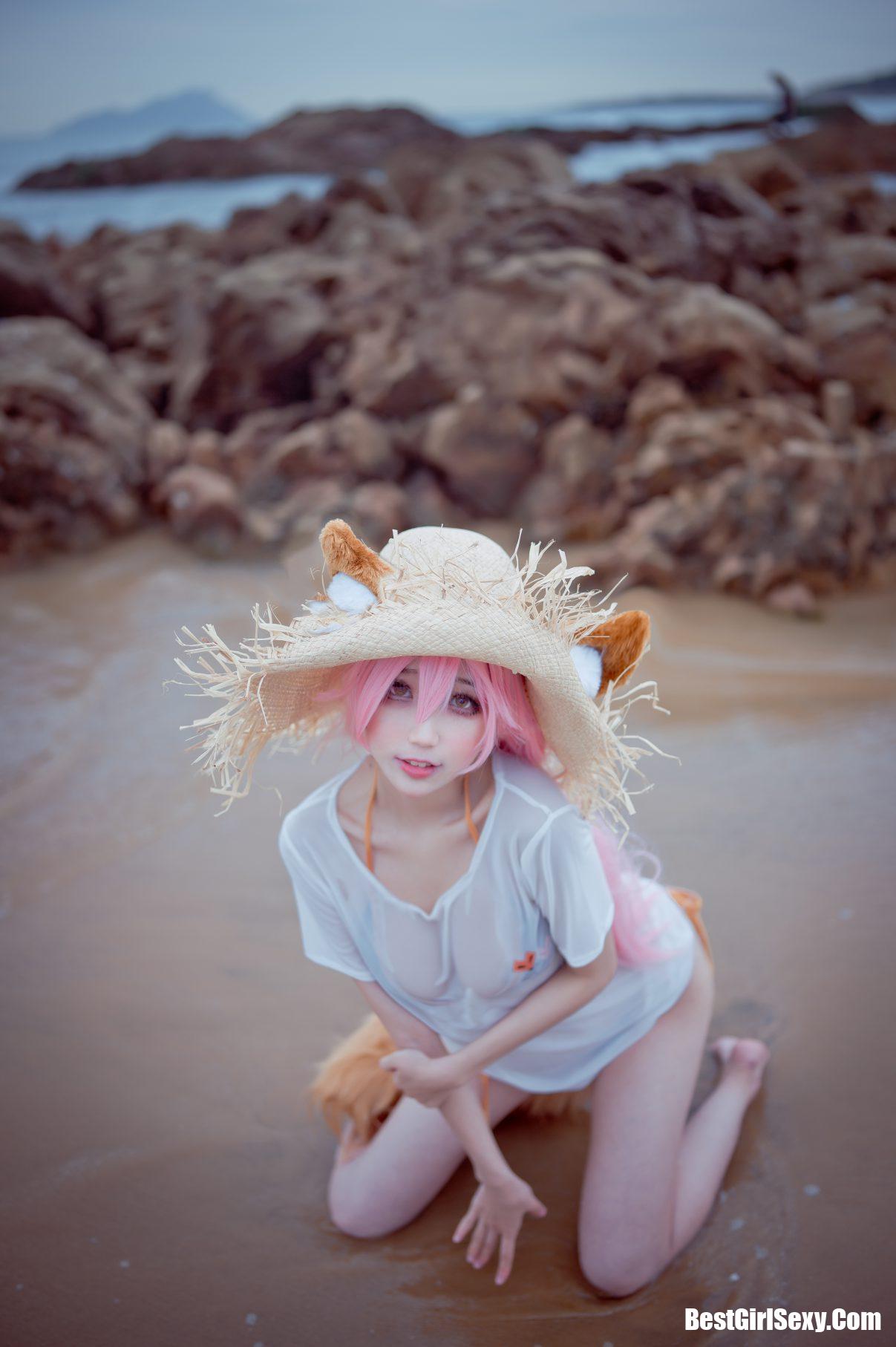 Coser@周叽是可爱兔兔 Vol.033 小玉泳装 18