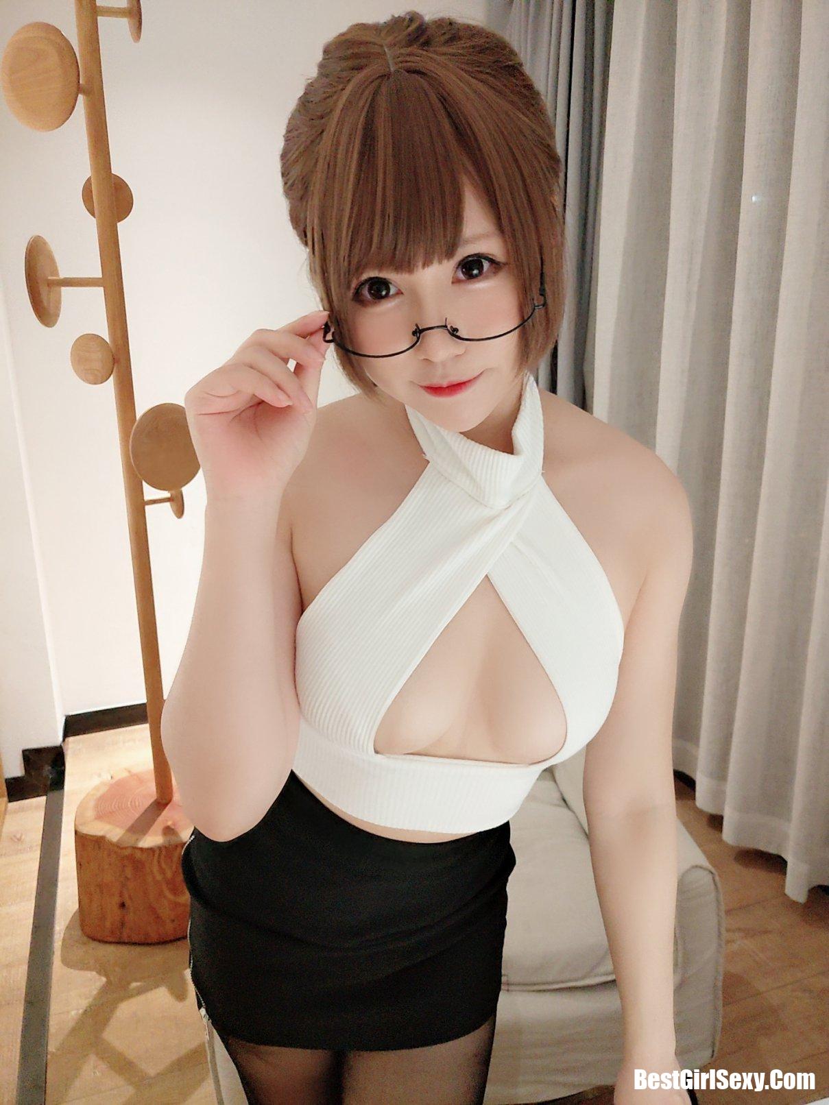 Coser@Nyako喵子 No.021 自拍六连5开胸黑丝自拍 1