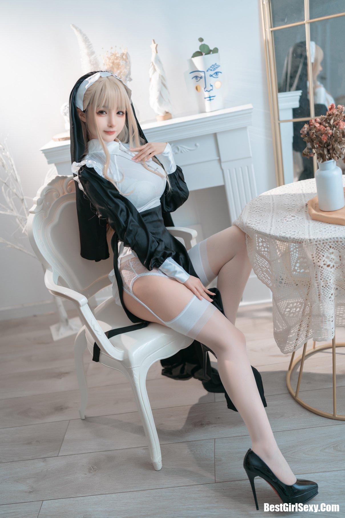 Coser@桜井宁宁 Vol.037 修女 24