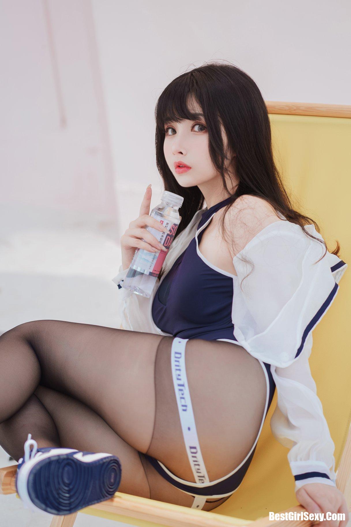 Coser@rioko凉凉子 Vol.072 天台竞泳 25