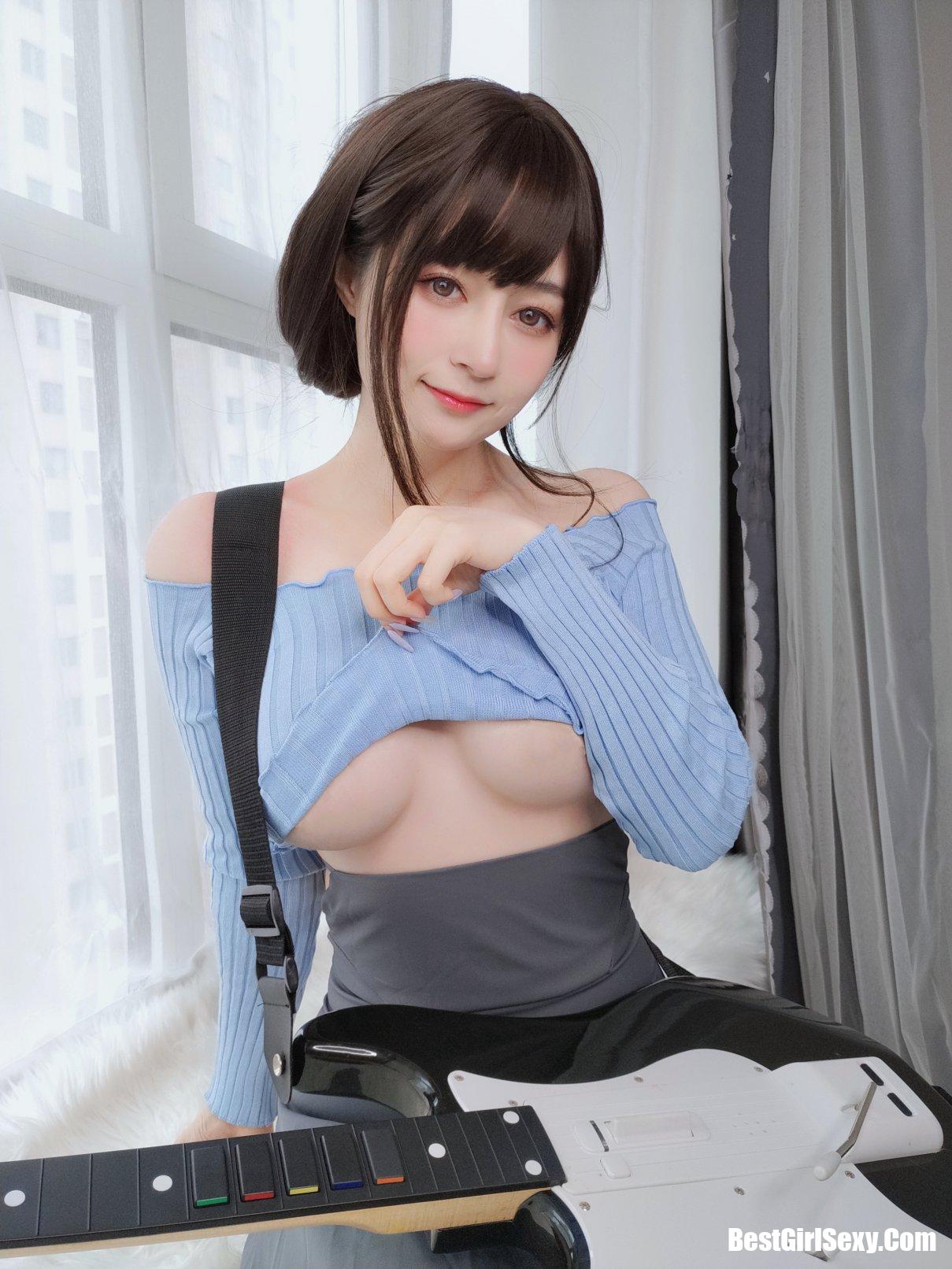 Coser@白银81 吉他妹妹 86