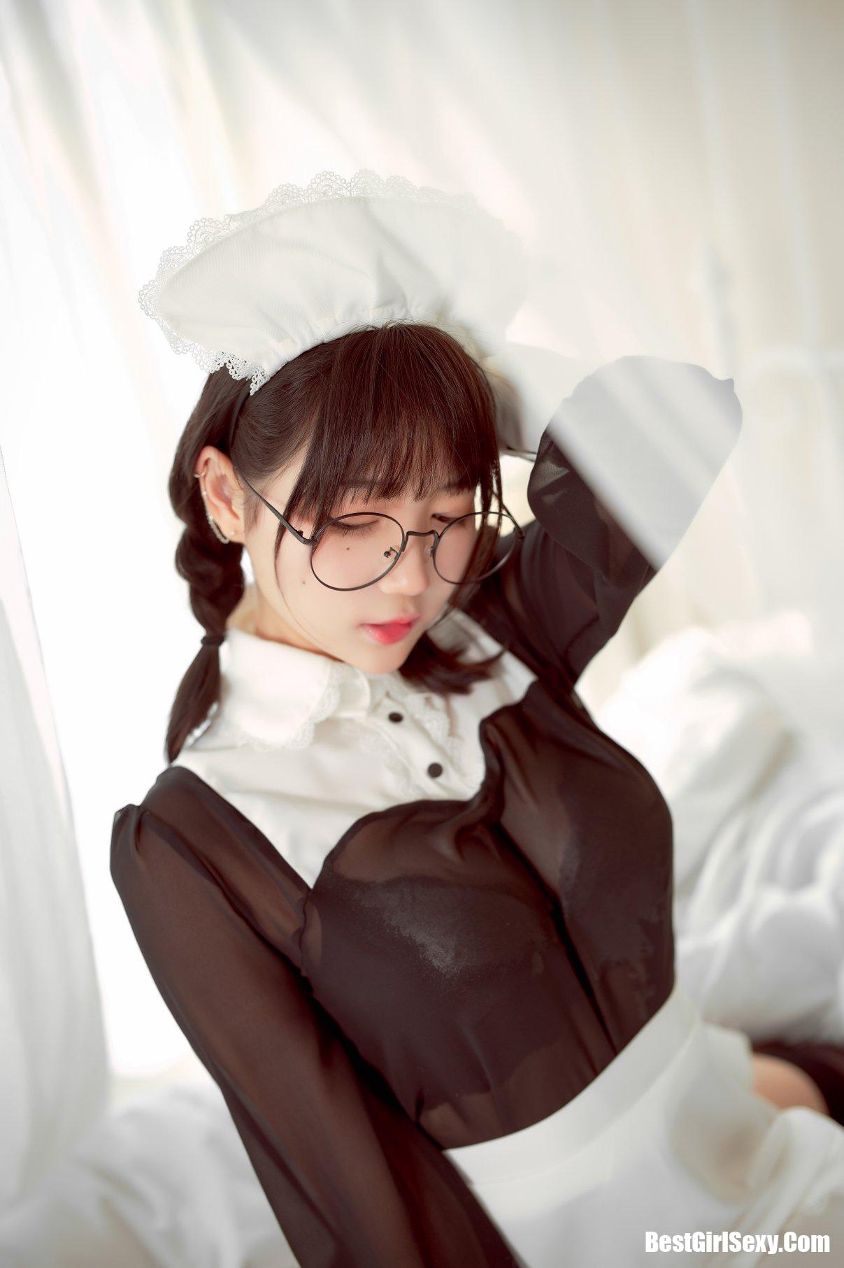 Coser@周叽是可爱兔兔 Vol.036 眼镜女仆 12