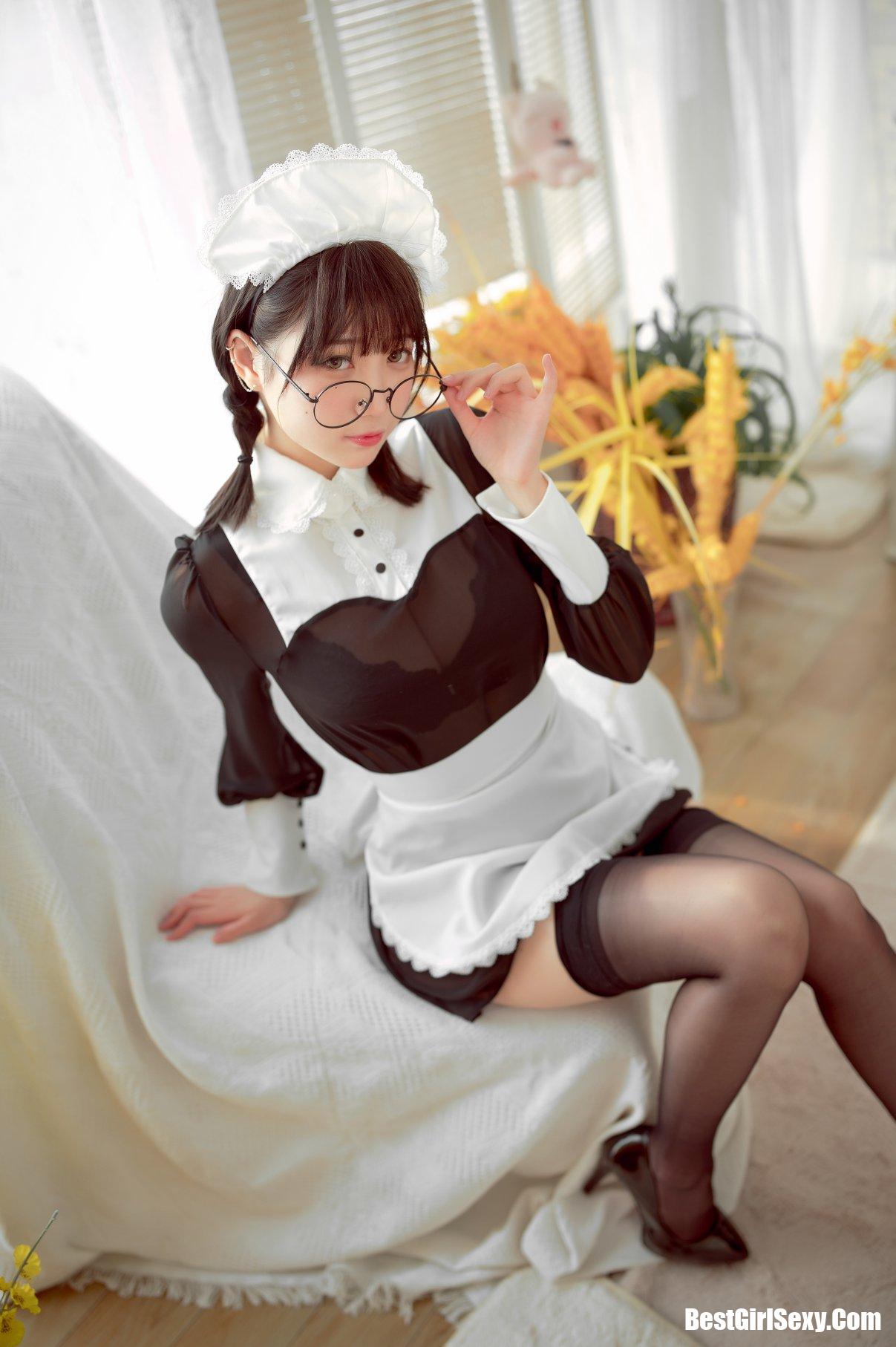 Coser@周叽是可爱兔兔 Vol.036 眼镜女仆 24