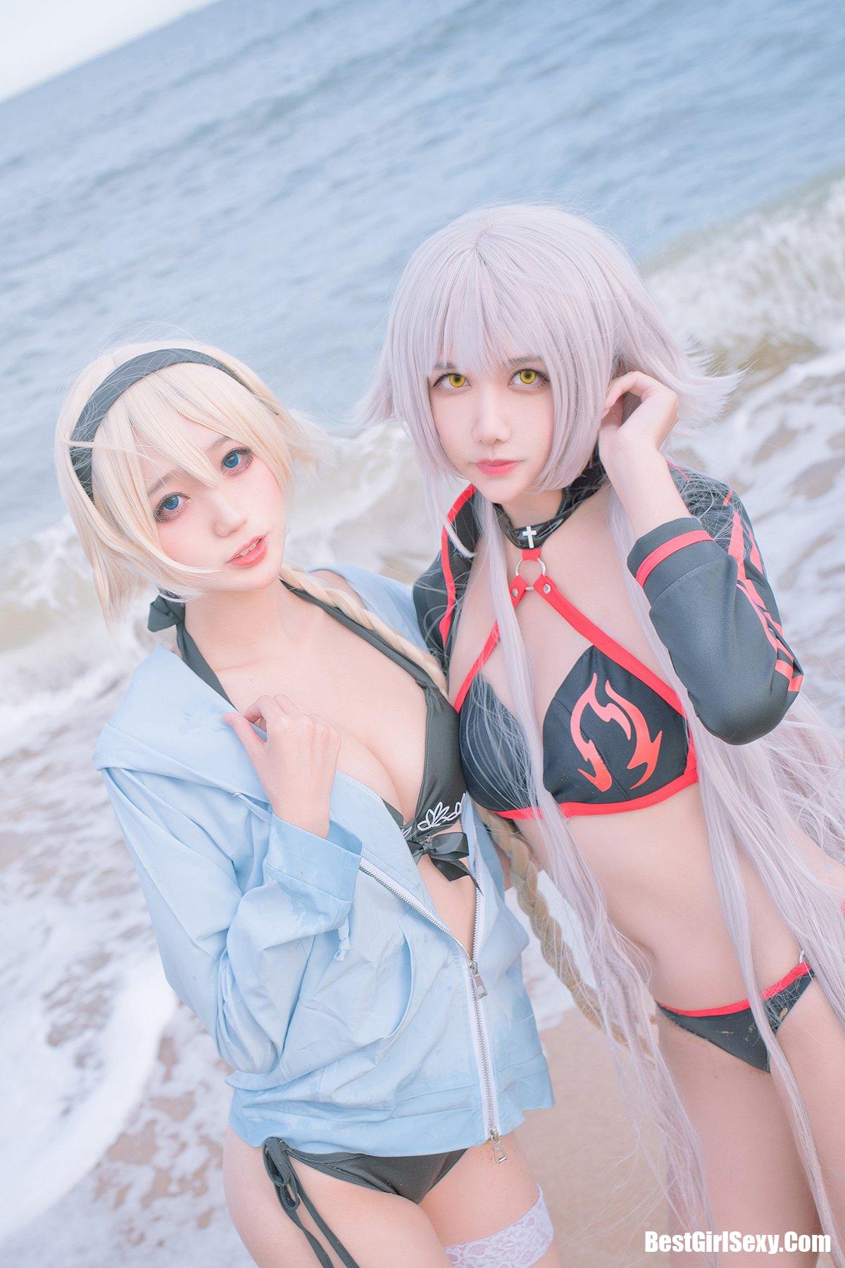 Coser@周叽是可爱兔兔 Vol.021 黑白贞双人泳衣 1