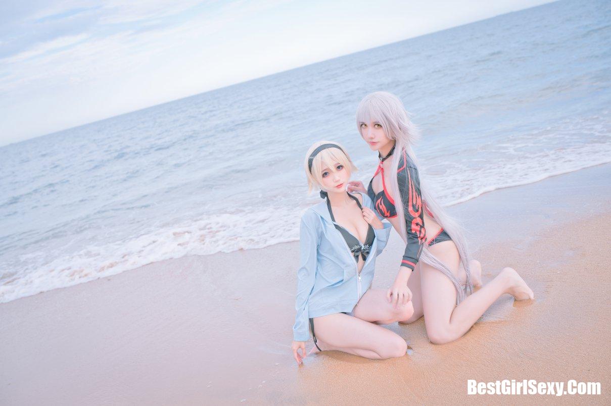 Coser@周叽是可爱兔兔 Vol.021 黑白贞双人泳衣 15