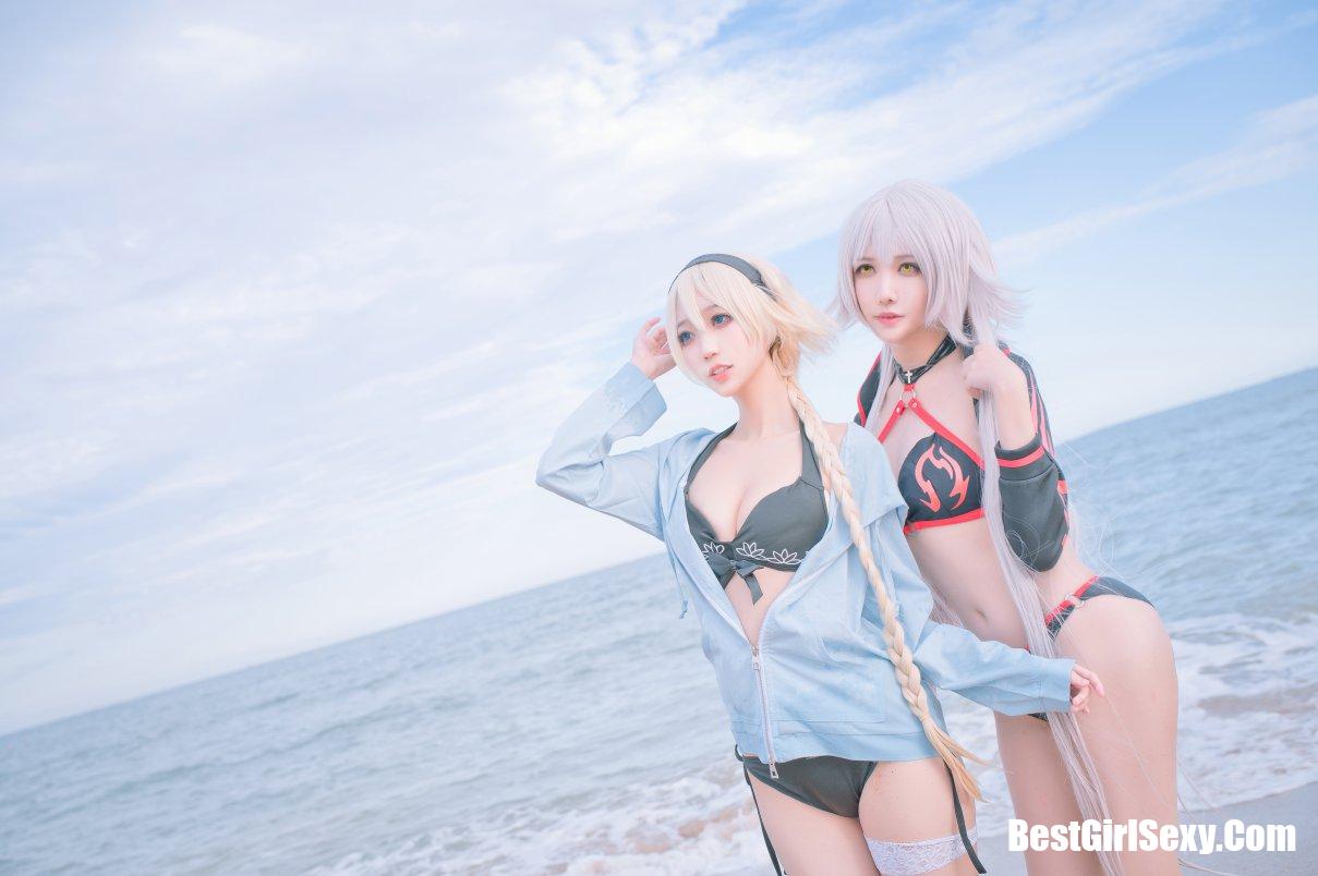 Coser@周叽是可爱兔兔 Vol.021 黑白贞双人泳衣 21