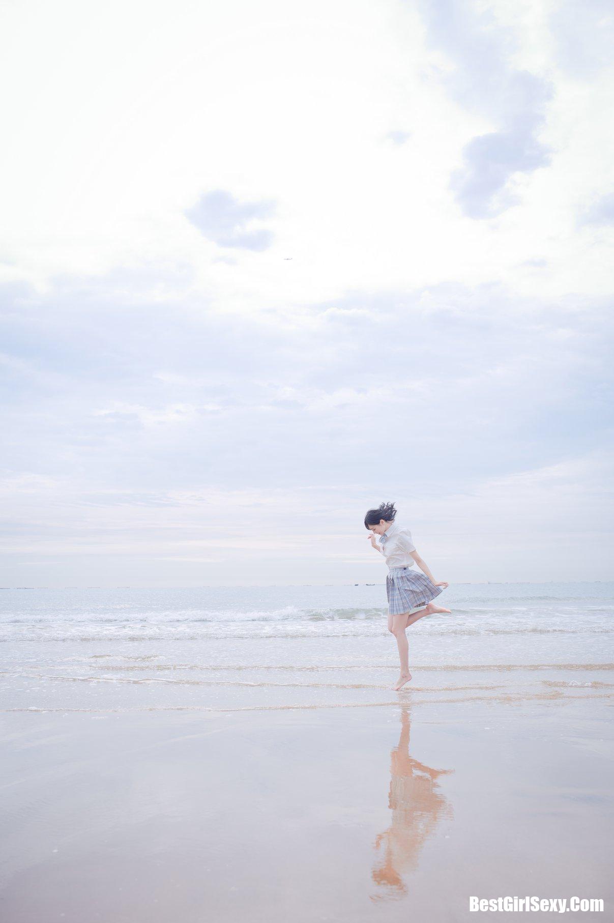 Coser@周叽是可爱兔兔 Vol.020 海边JK 10