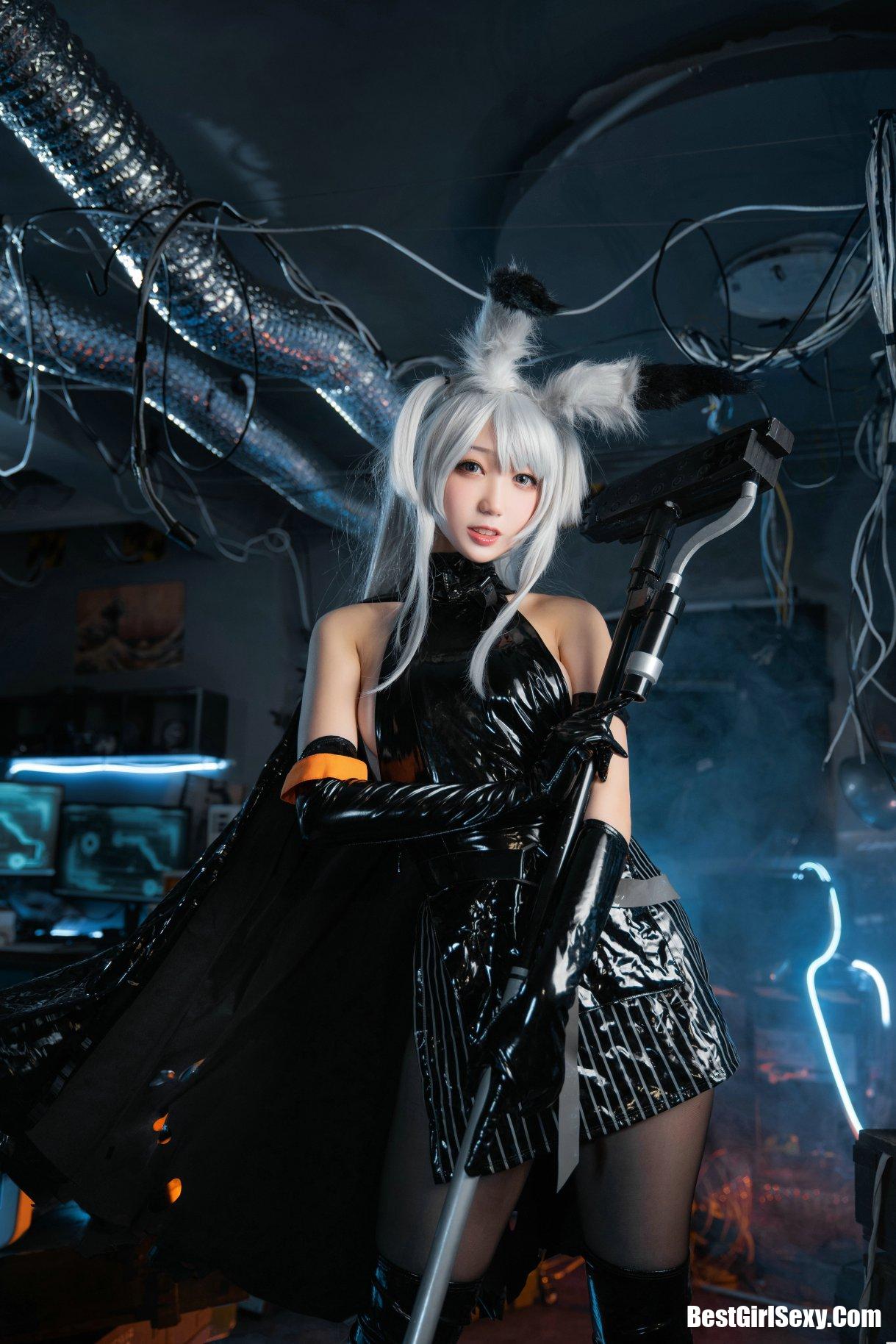 Coser@周叽是可爱兔兔 Vol.014 精二暴行 5