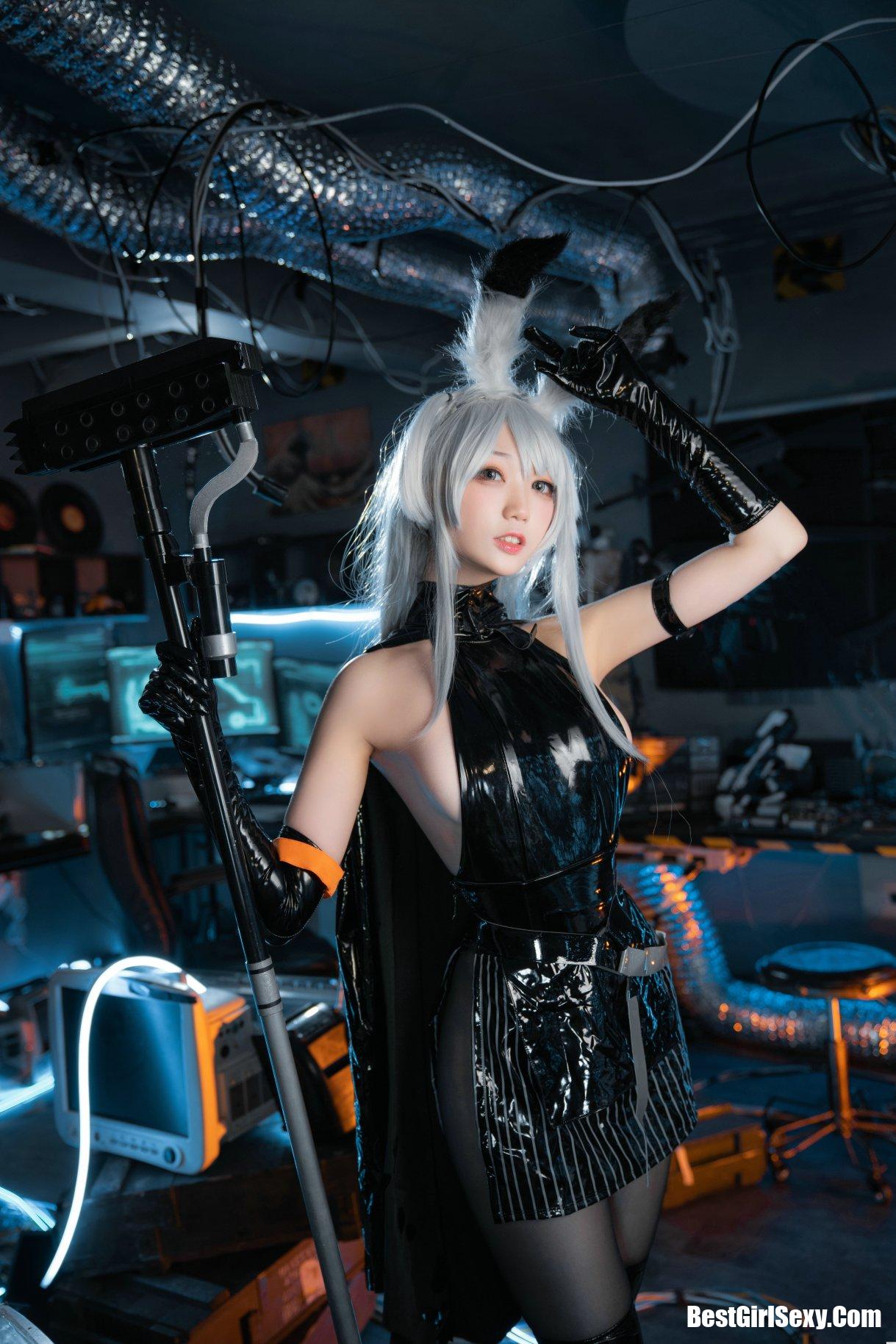 Coser@周叽是可爱兔兔 Vol.014 精二暴行 10