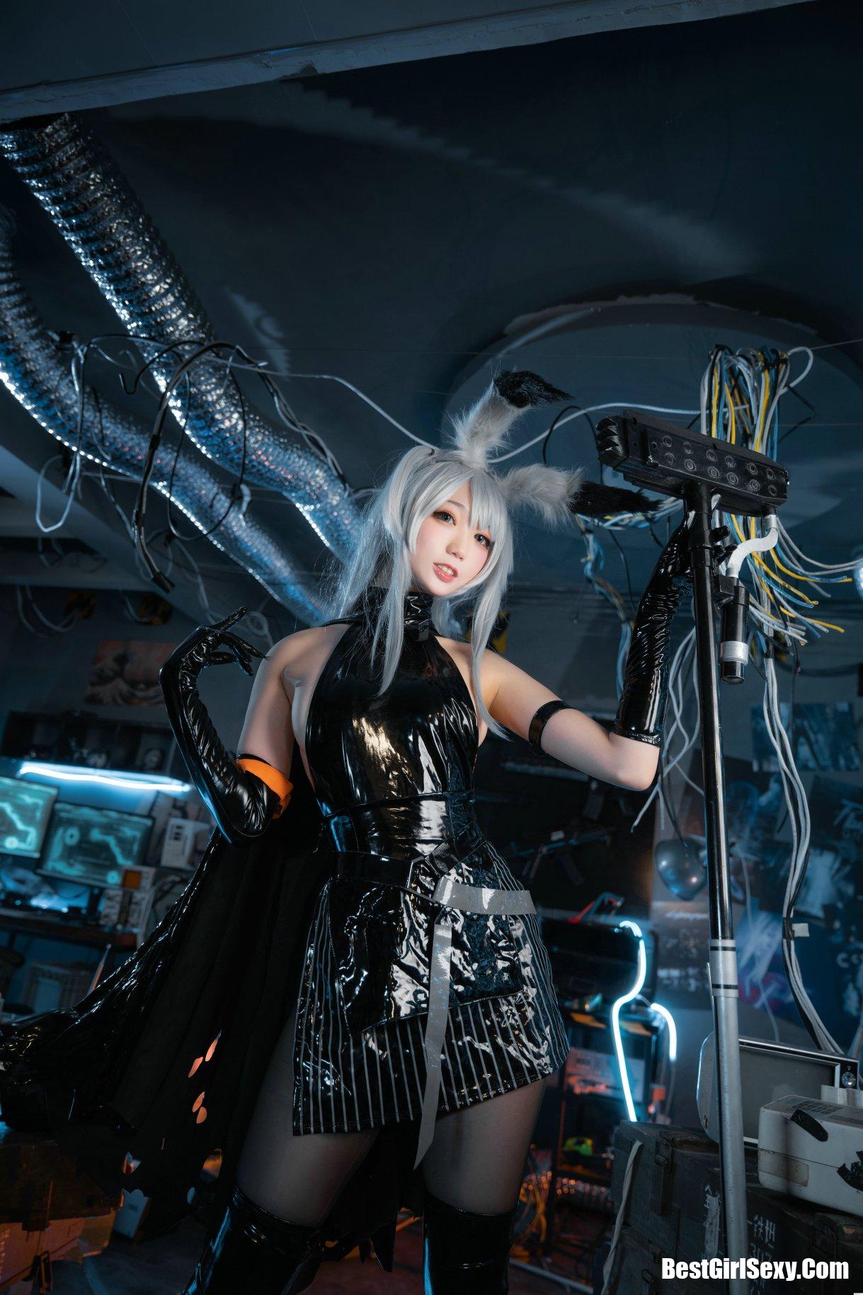 Coser@周叽是可爱兔兔 Vol.014 精二暴行 13