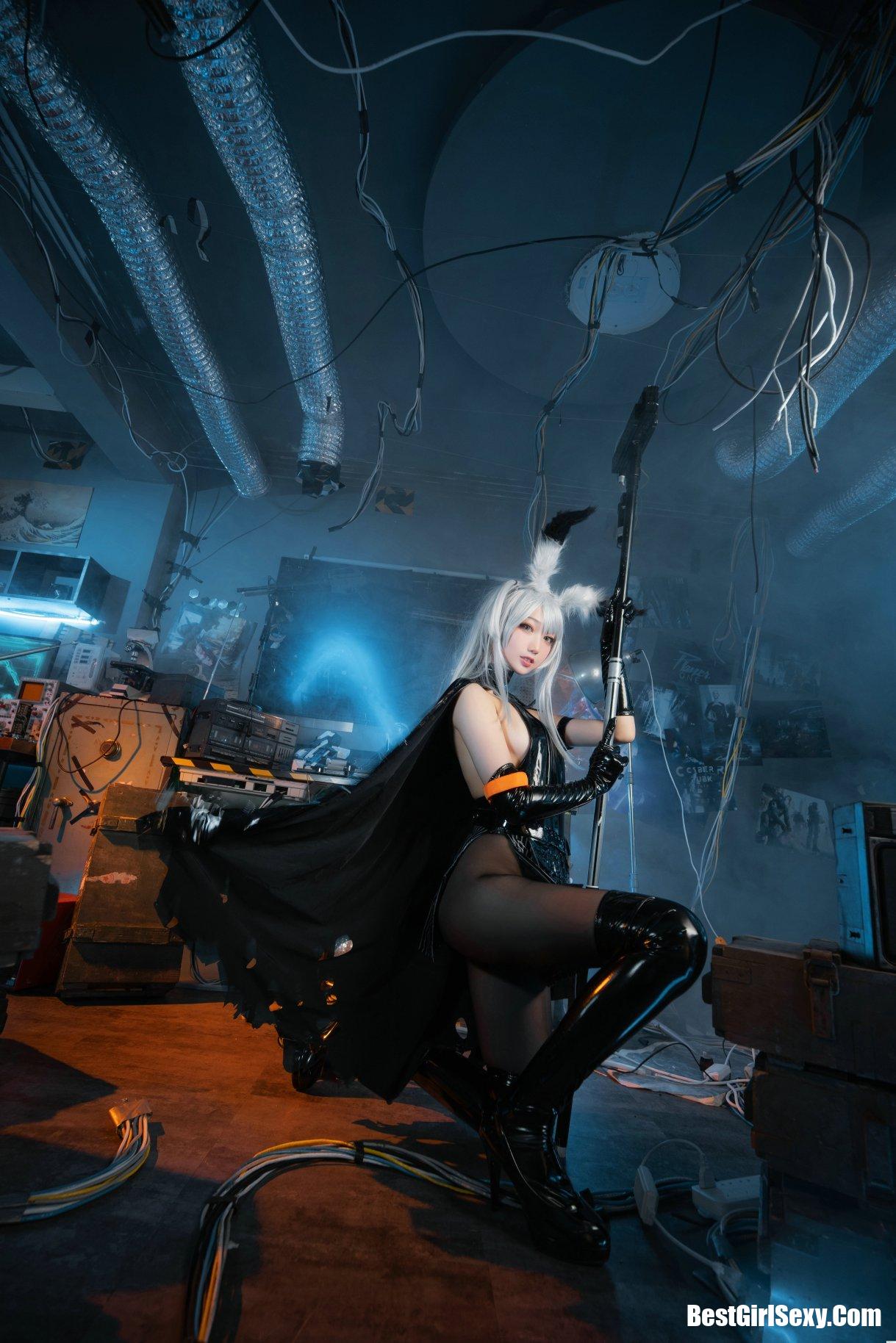 Coser@周叽是可爱兔兔 Vol.014 精二暴行 15