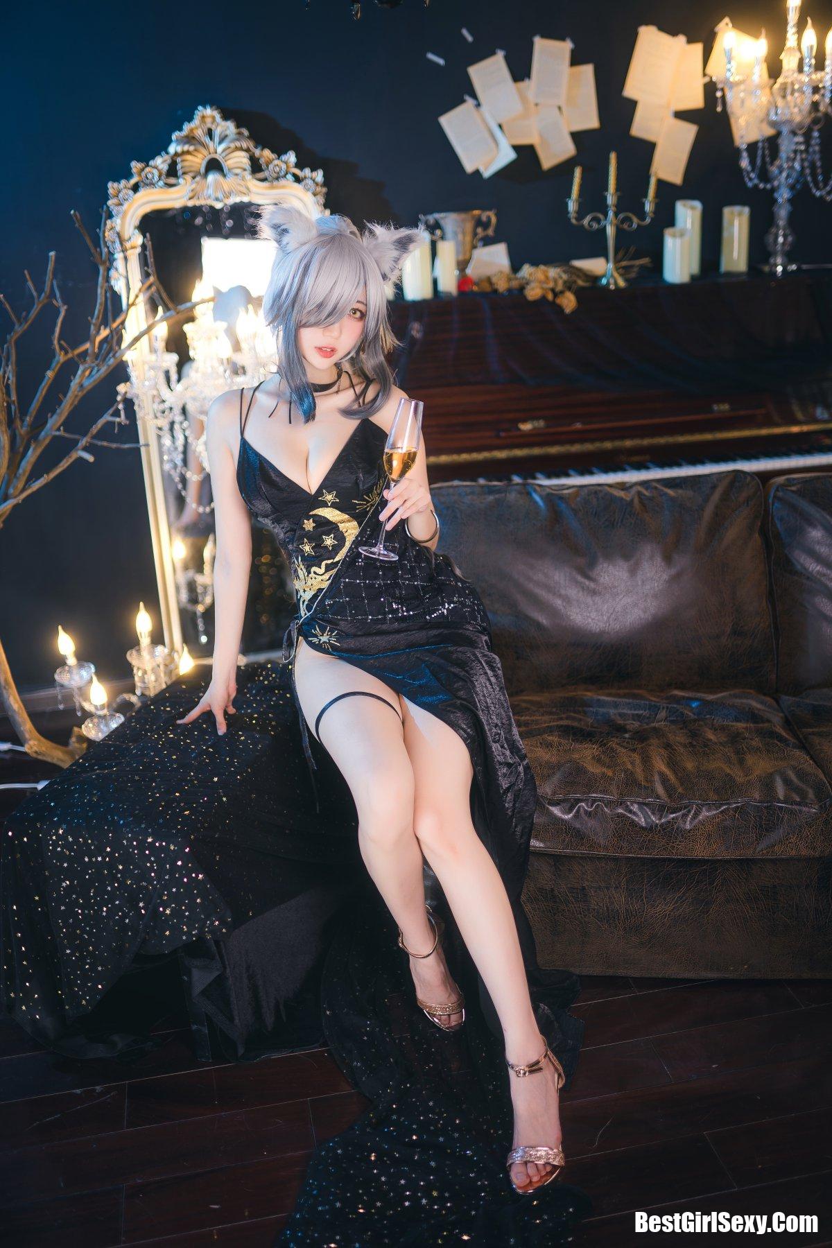 Coser@周叽是可爱兔兔 Vol.007 一周年礼服 9