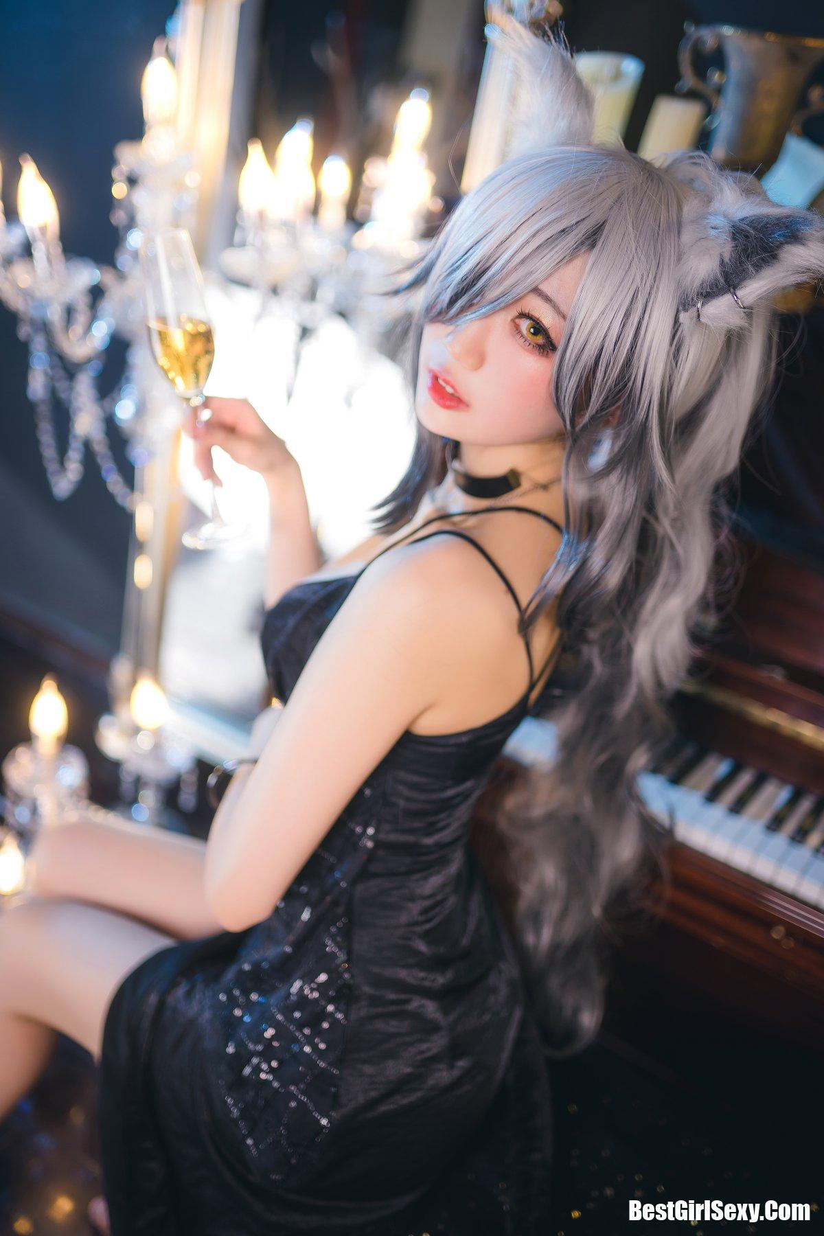 Coser@周叽是可爱兔兔 Vol.007 一周年礼服 22