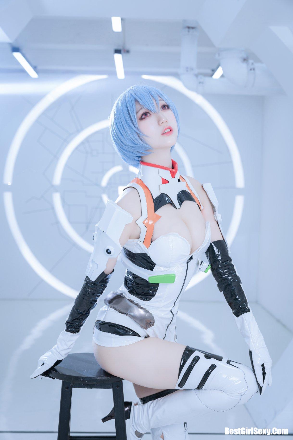 Coser@周叽是可爱兔兔 Vol.005 绫波丽 白战 16