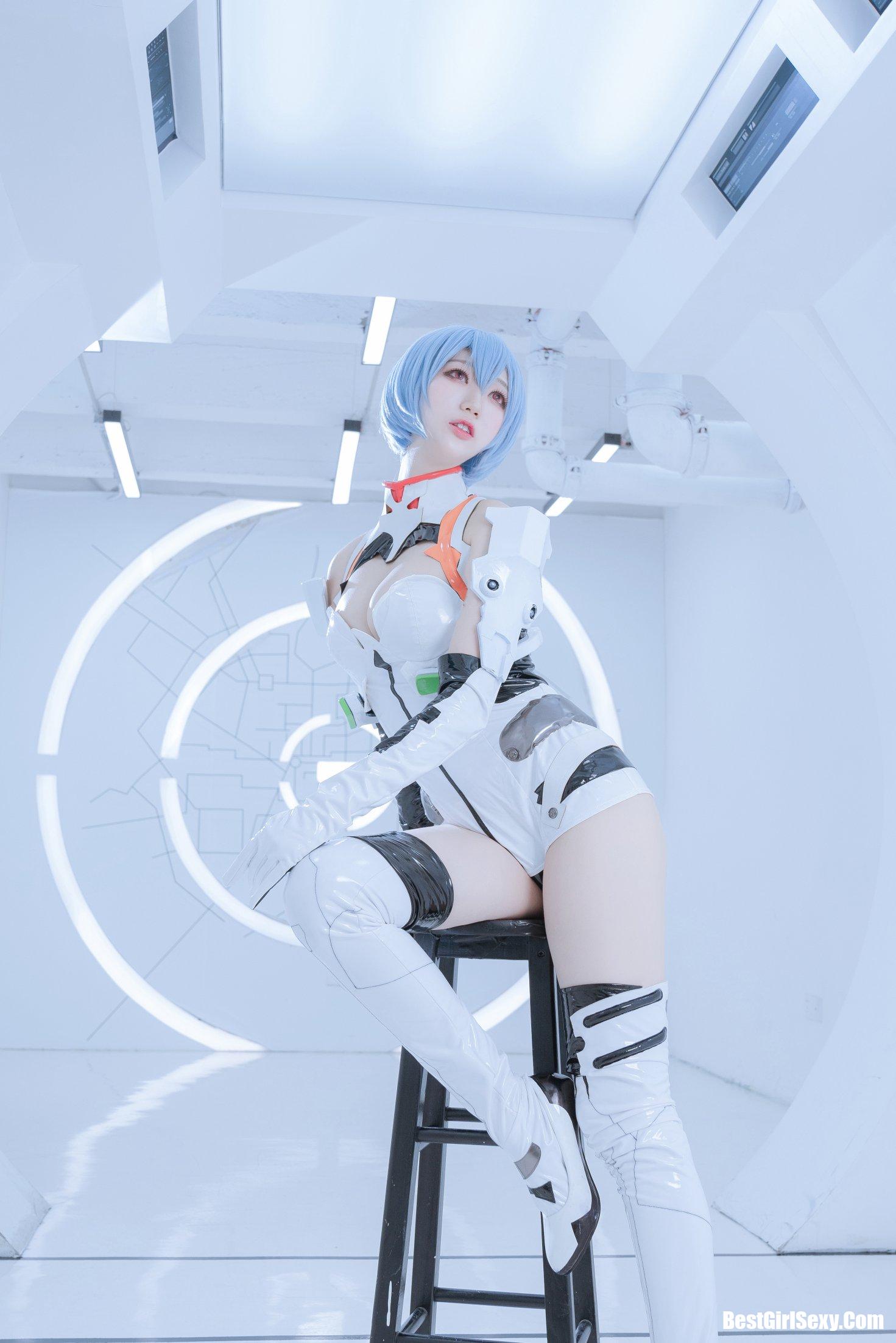 Coser@周叽是可爱兔兔 Vol.005 绫波丽 白战 18