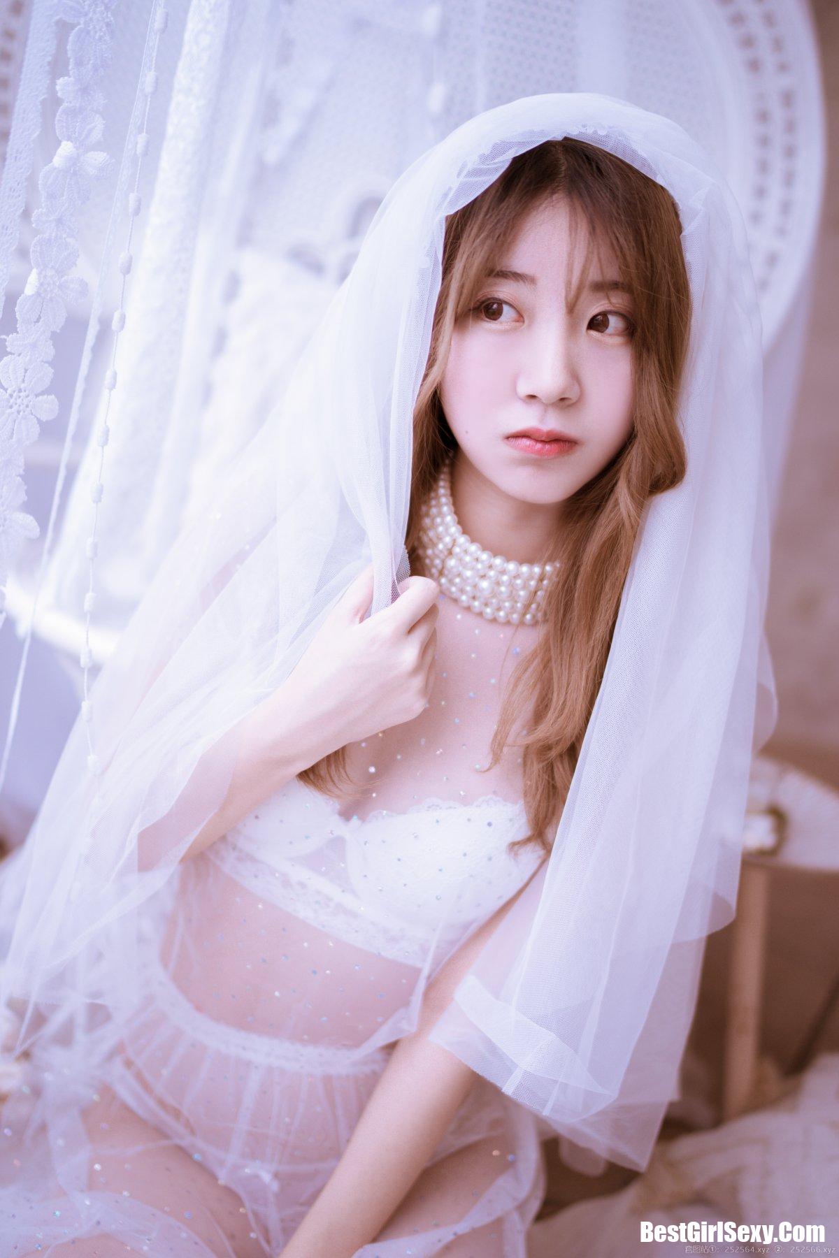 Coser@黑川 Vol.024 白色婚纱 9