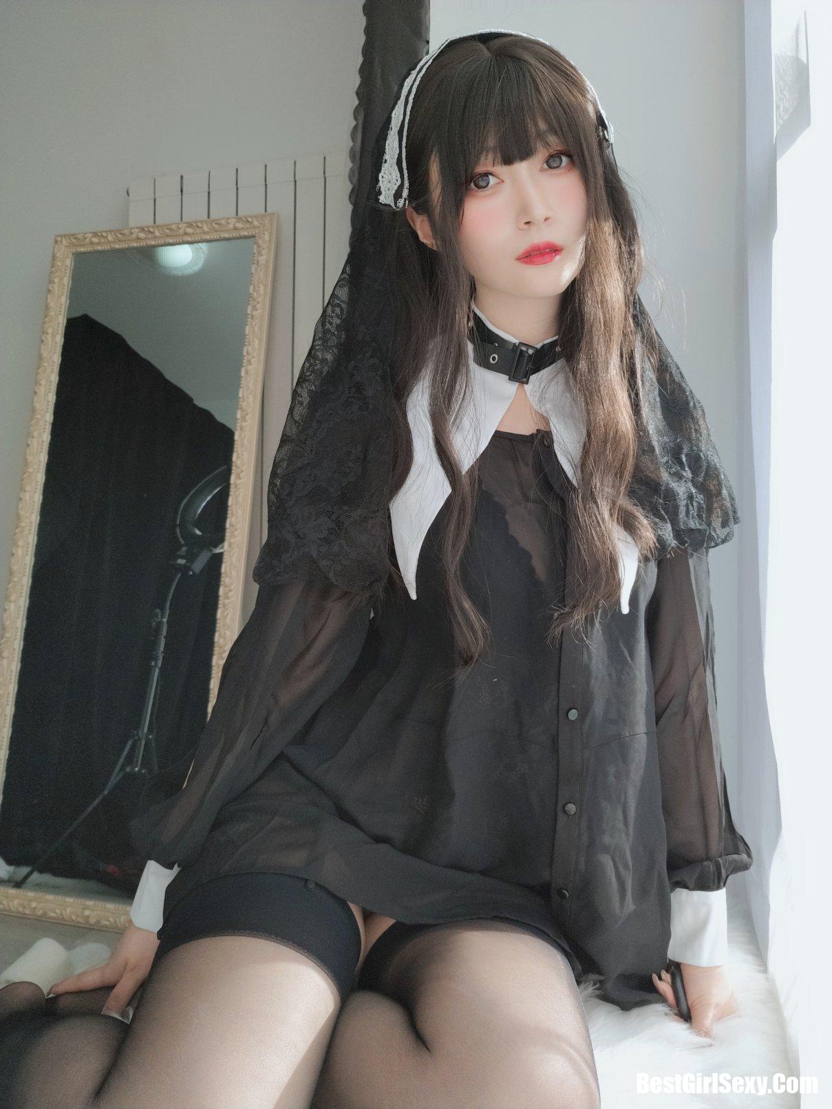 Coser@白银81 蕾丝修女 31