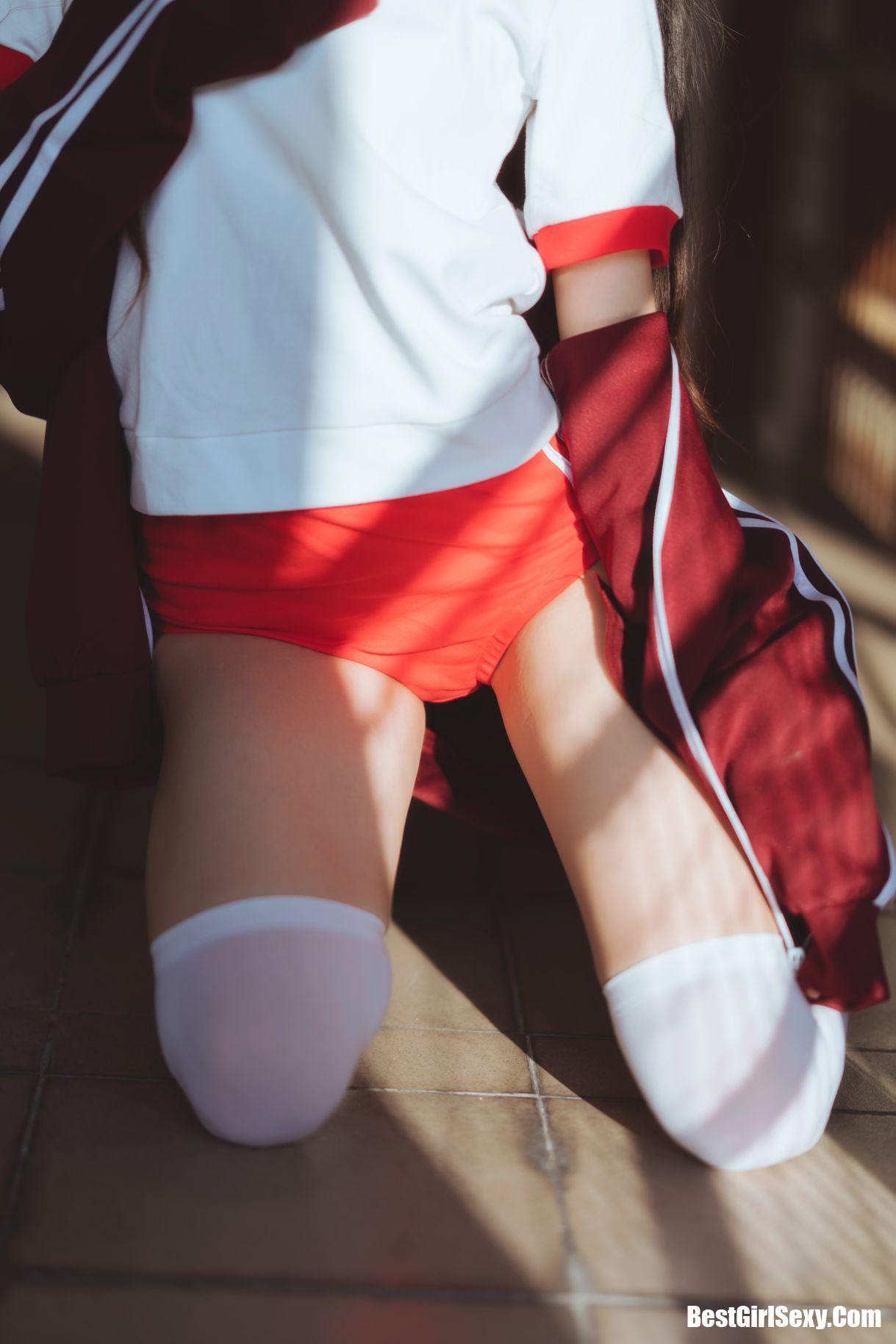 Coser@桜桃喵 Vol.091 红色体操服 41