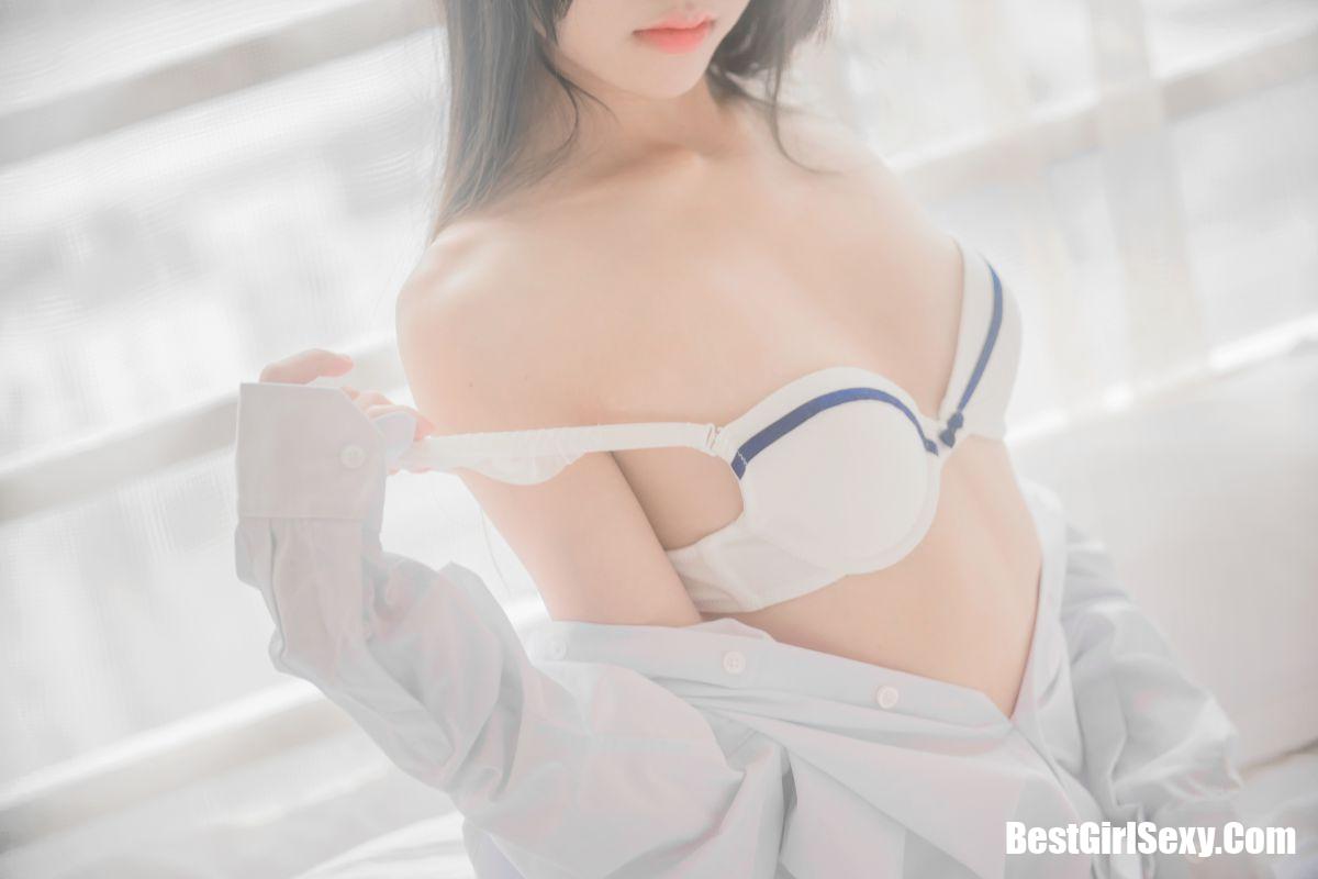 Coser@桜桃喵 Vol.072 白衬衫散发 38