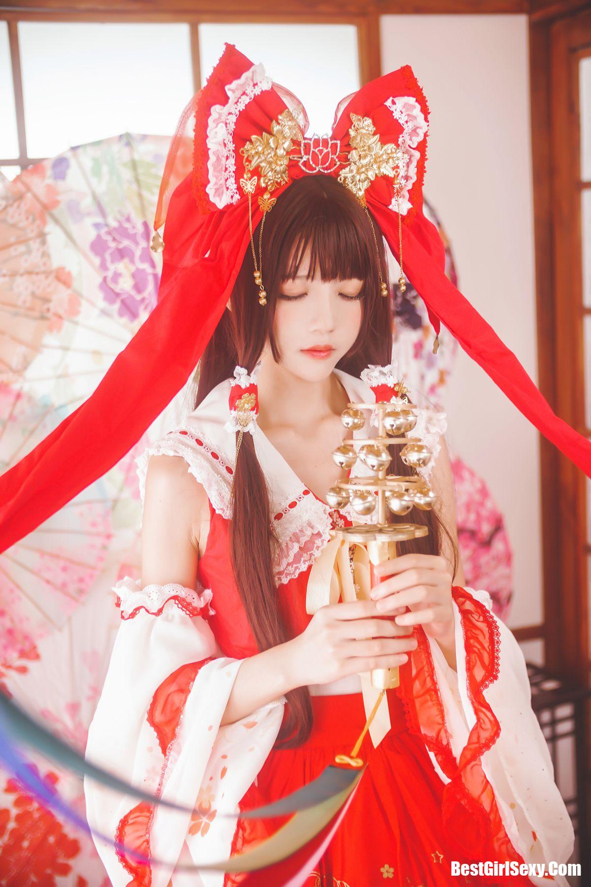 Coser@桜桃喵 Vol.038 灵梦 新年快乐 2