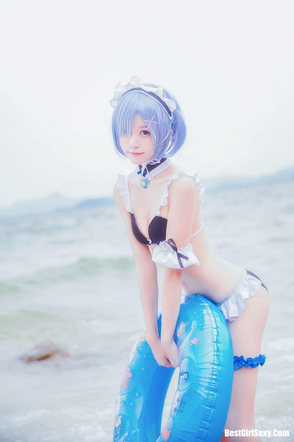 Coser@桜桃喵 Vol.036 蕾姆水着 26