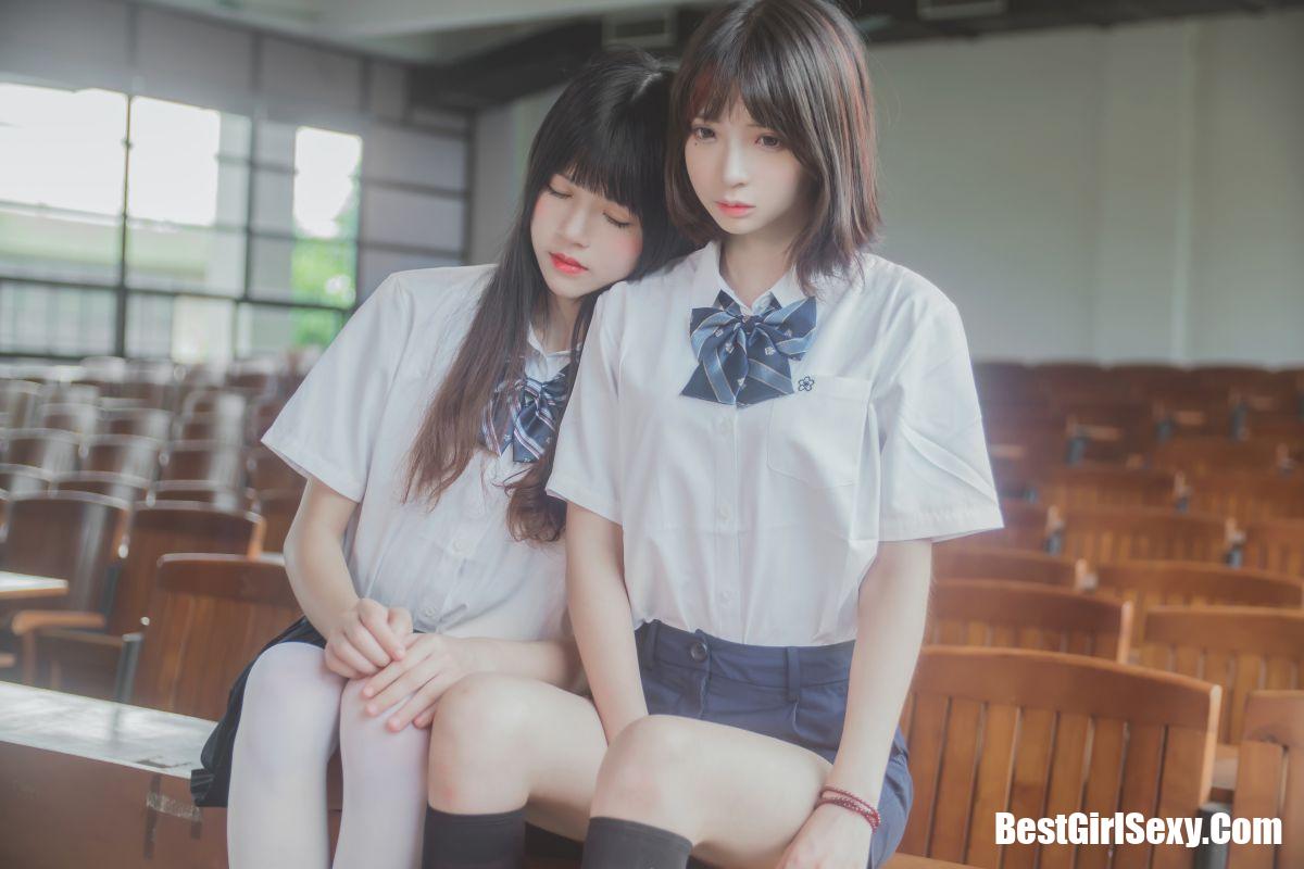 Coser@桜桃喵 Vol.002 JK百合1(桜桃喵&疯猫ss) 2