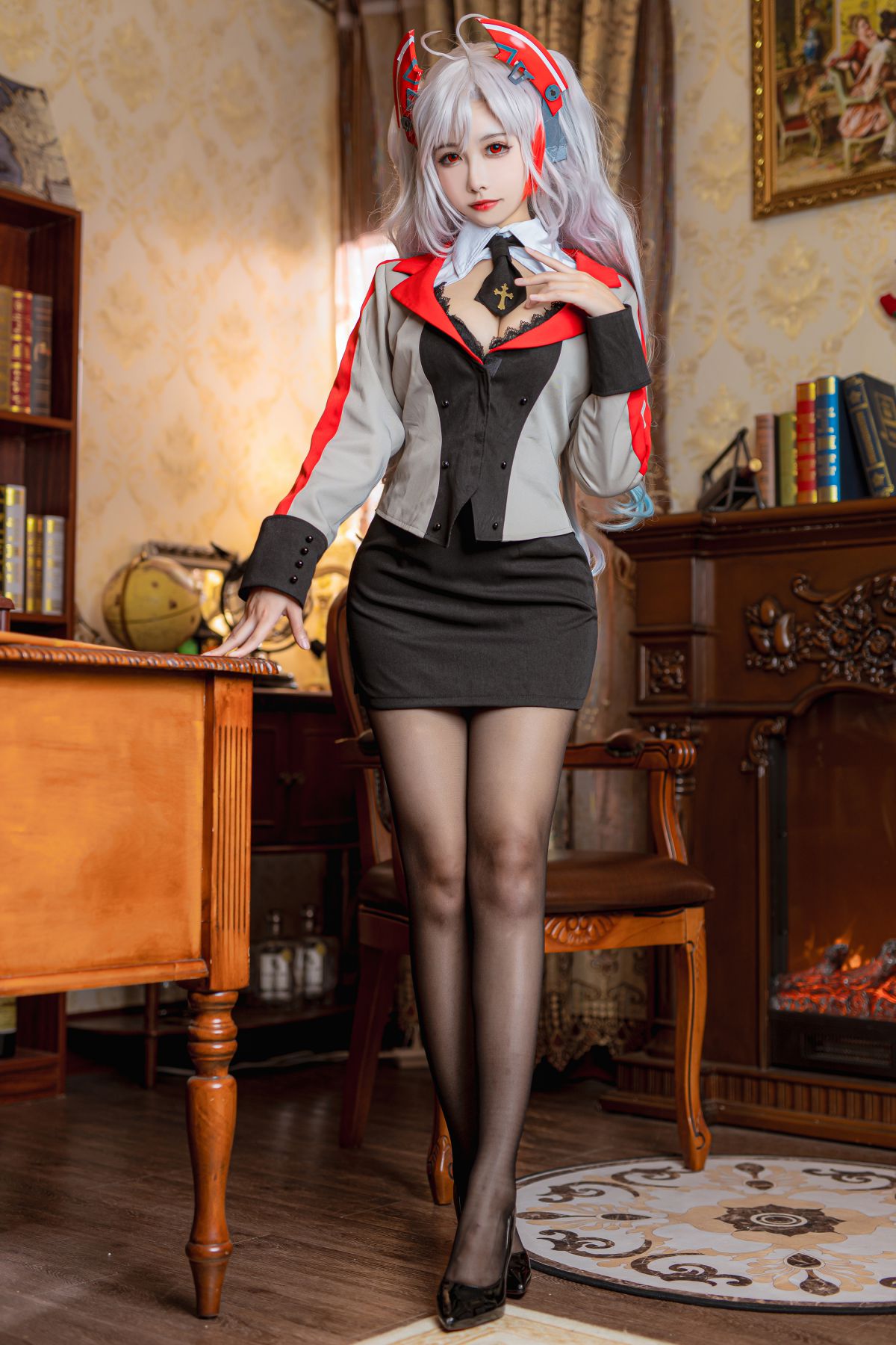 Coser@Momoko葵葵 教师 9