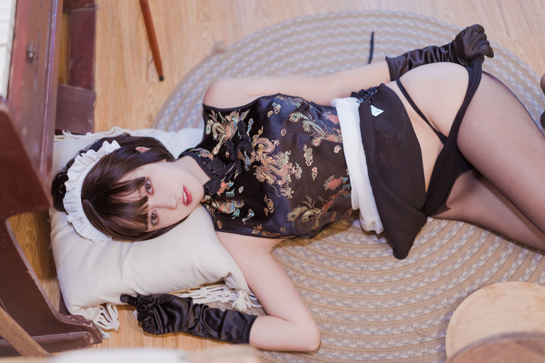 Coser@过期米线线喵 黑丝旗袍 7