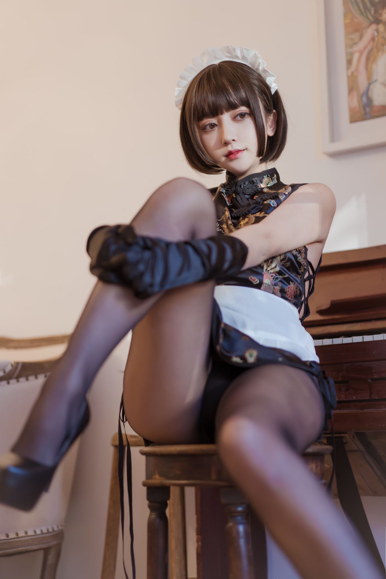 Coser@过期米线线喵 黑丝旗袍 41