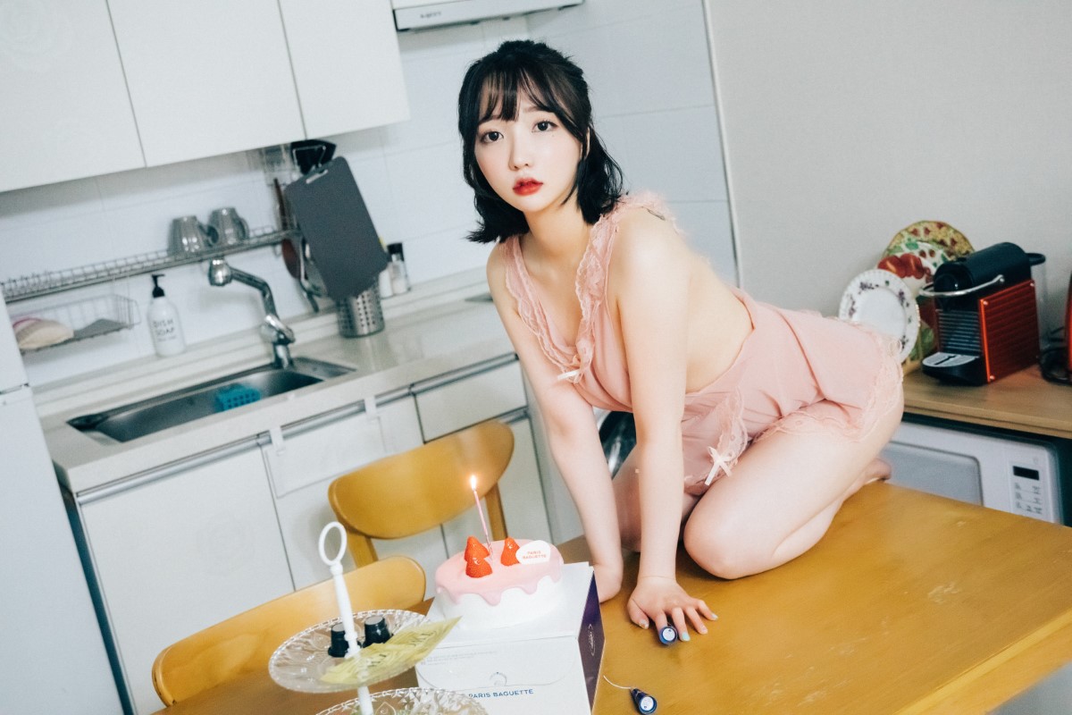 Loozy Son Ye Eun 손예은 Happy Birthday S Ver A 0026 0307358574.jpg