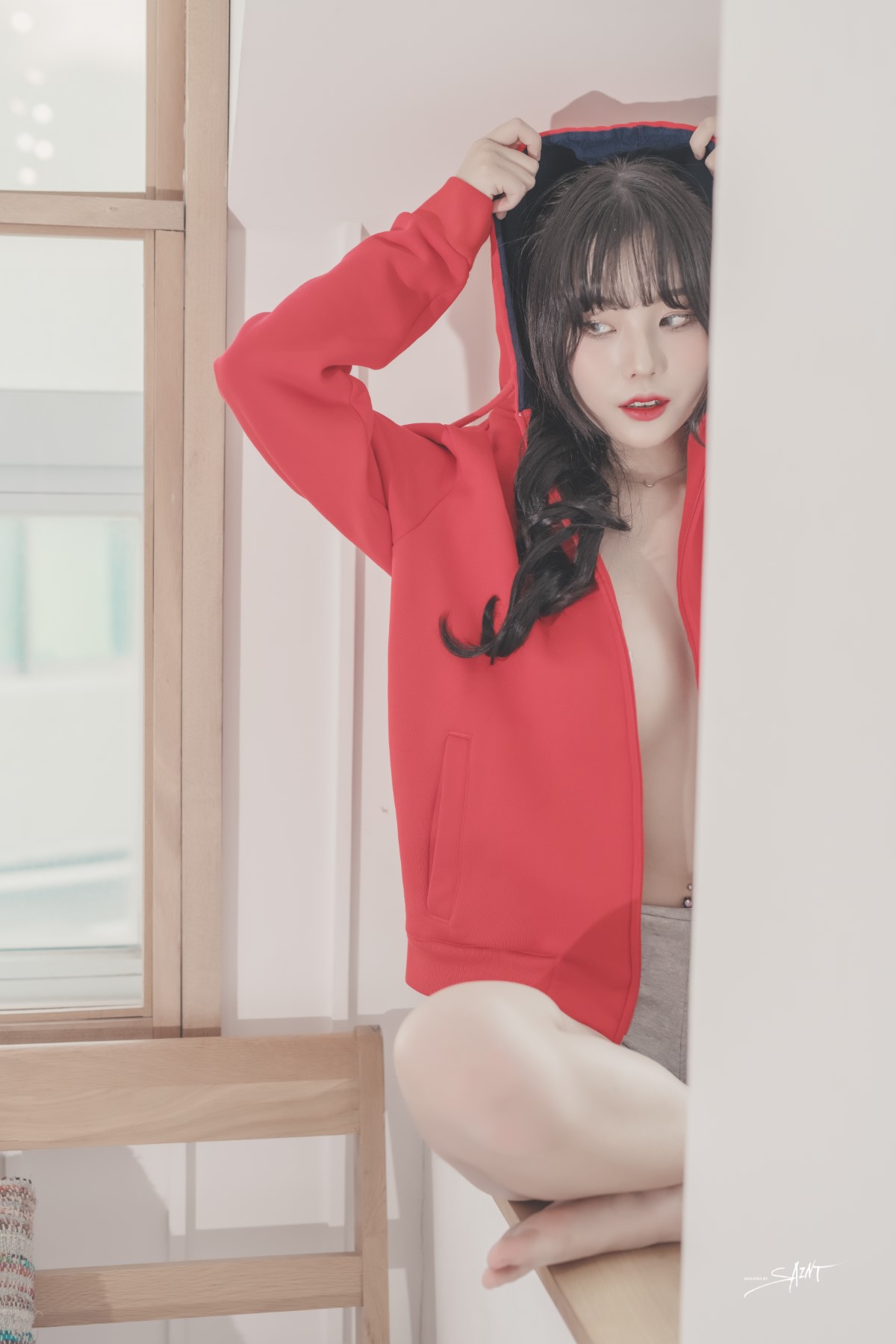 SaintPhotolife Vol 011 Yuna 유나 Love On Top 0041 7991234597.jpg