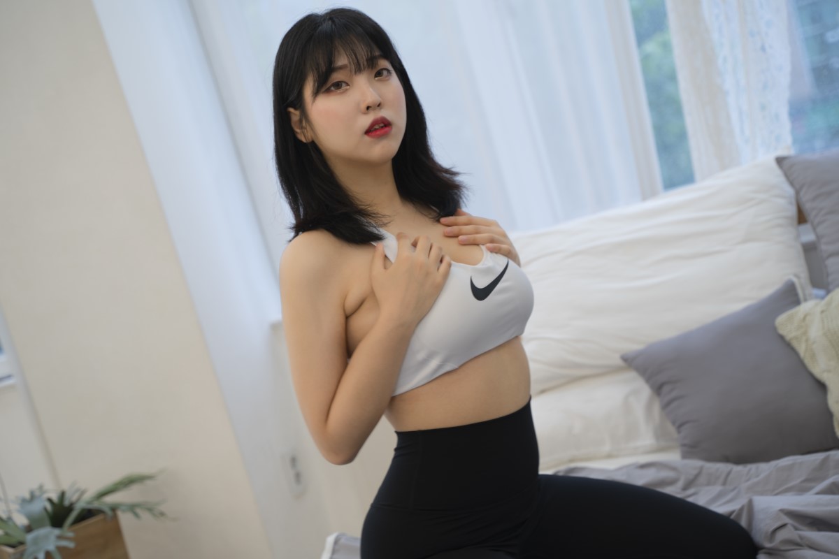 ROGLE Song Hana 송하나 Leggings 0008 8134900008.jpg