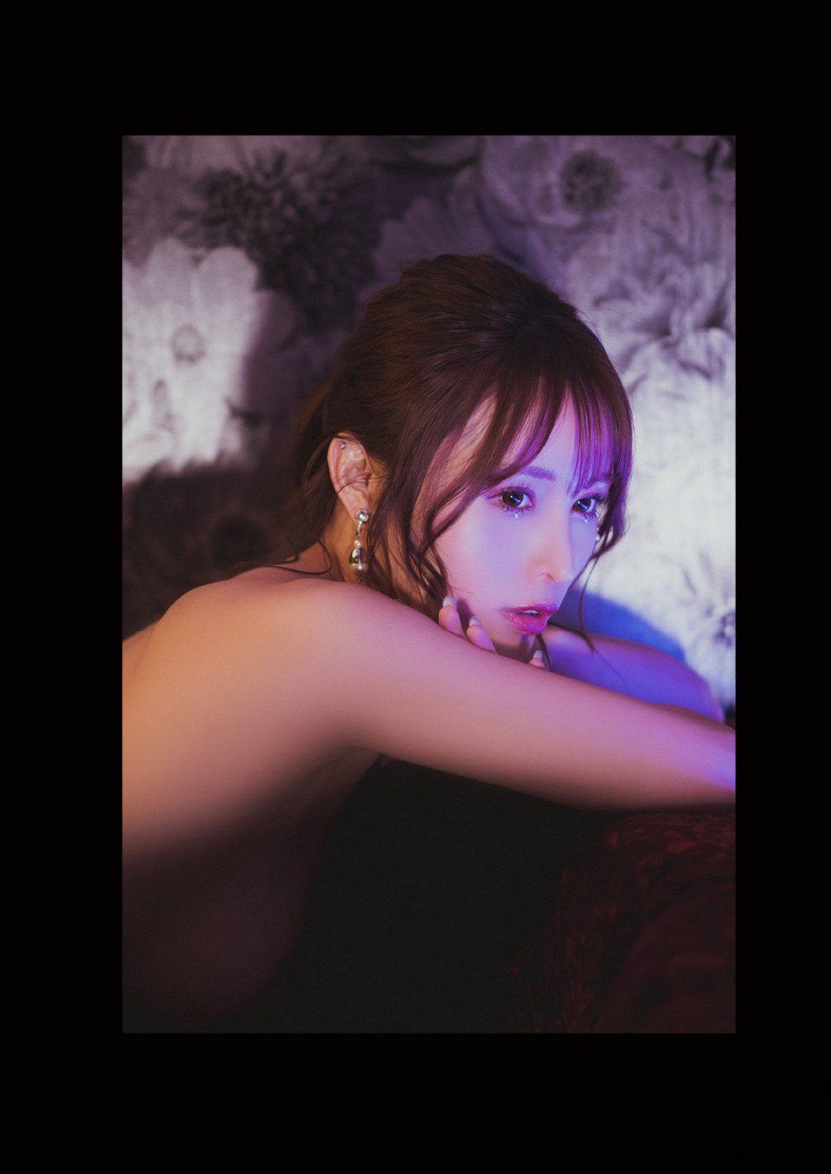 Weekly Photobook Mayuki Ito 伊藤舞雪 LadyMary 04 0049 4214703762.jpg