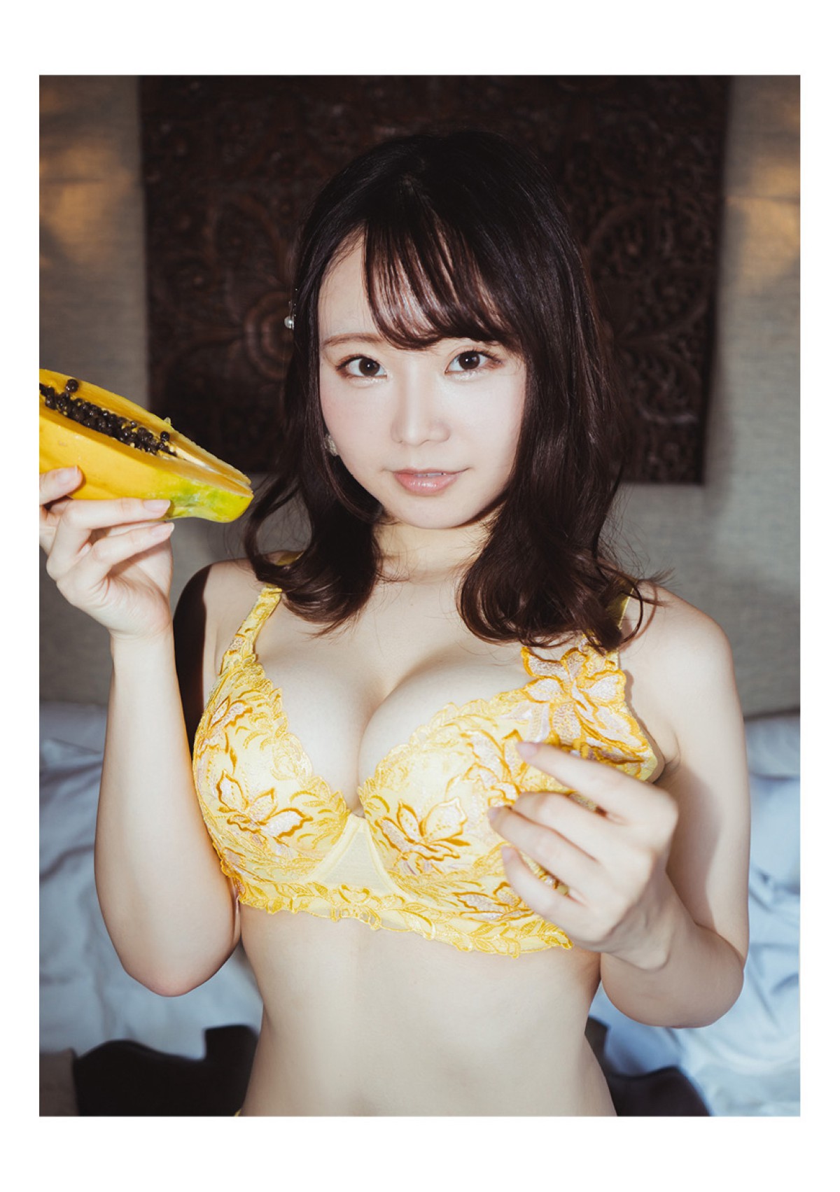 Photobook Fumika Nakayama 中山ふみか Escape 0012 3721516768.jpg