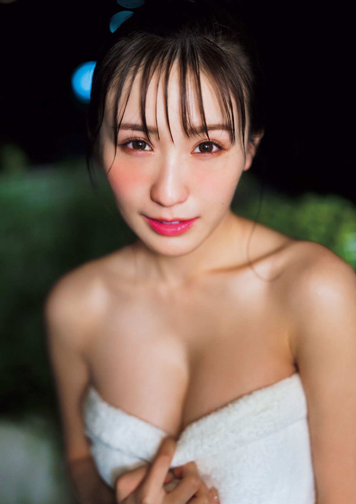 Photobook Ema Ito 伊藤愛真 Soleil No Watermark 0039 4477392053.jpg