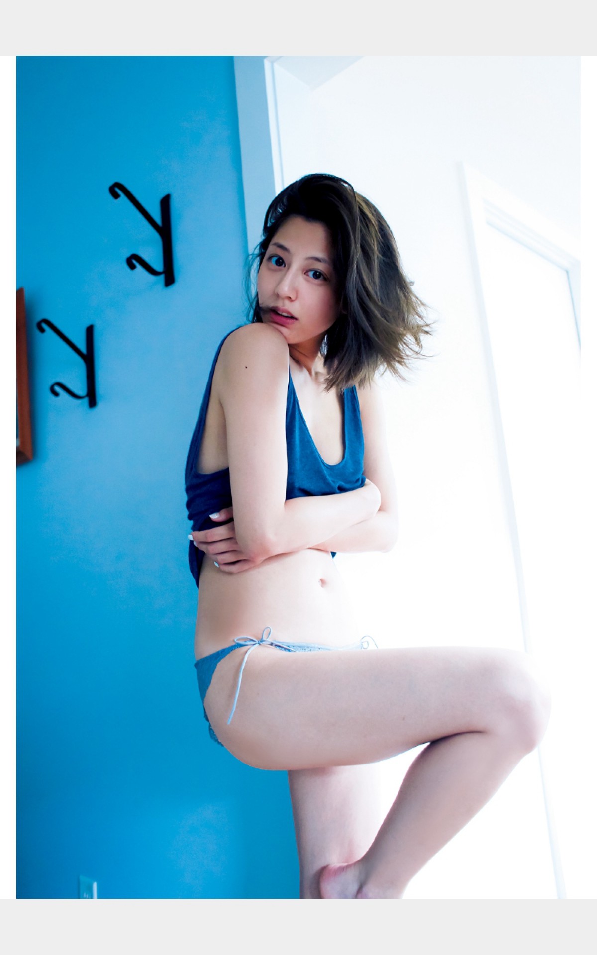 Photobook 2016 08 27 Yumi Sugimoto 杉本有美 Its Me No Watermark 0021 6626360379.jpg