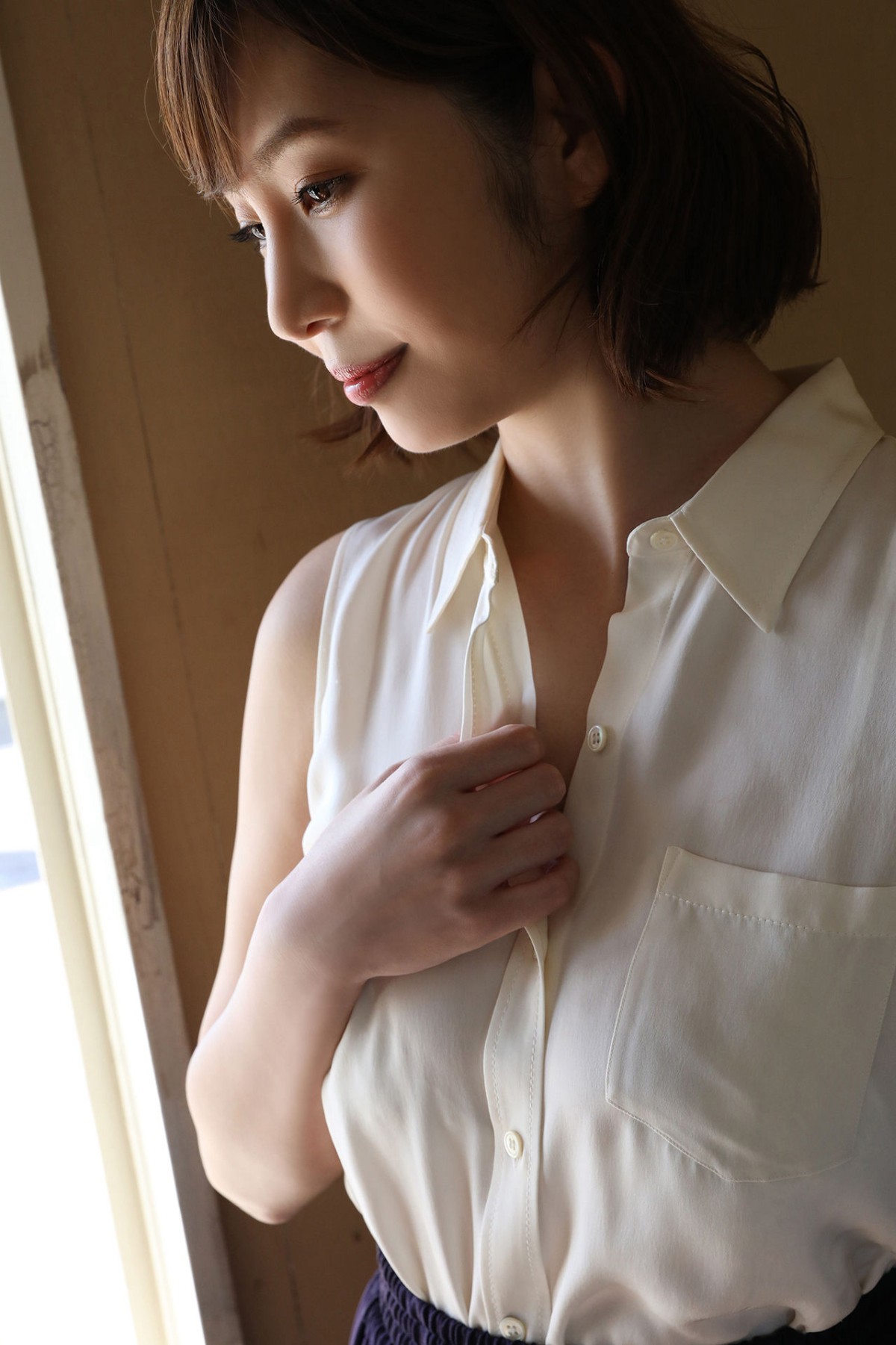 Photobook Misumi Shiochi 塩地美澄 Sensual Trip with Japan No 1 Pheromone Beauty Ana 0016 4979508308.jpg