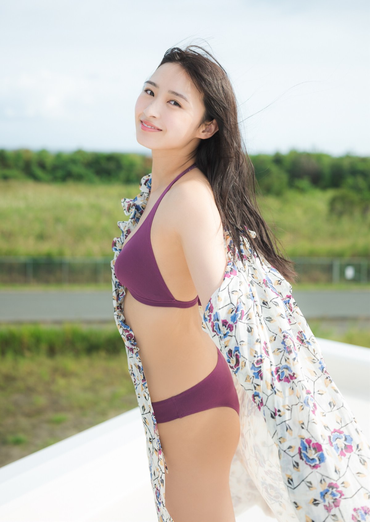 YJ Photobook 2022 11 17 Hinata Matsumoto 松本日向 The Dream Goes On 0034 7256142032.jpg