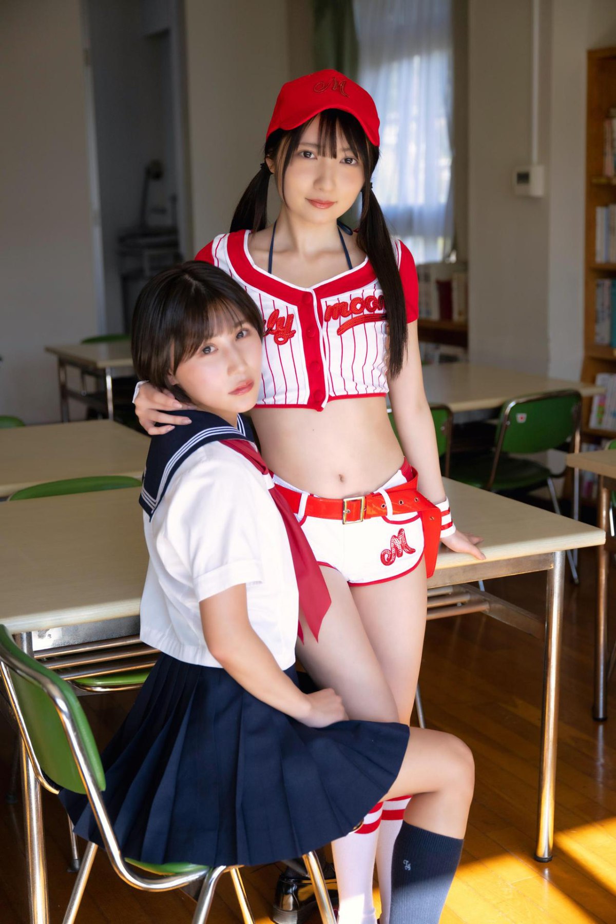 Photobook 2022 10 15 Yuna Nogi 乃木結夢 And Riru Asahina 朝比奈りる Girls 0010 1077718792.jpg