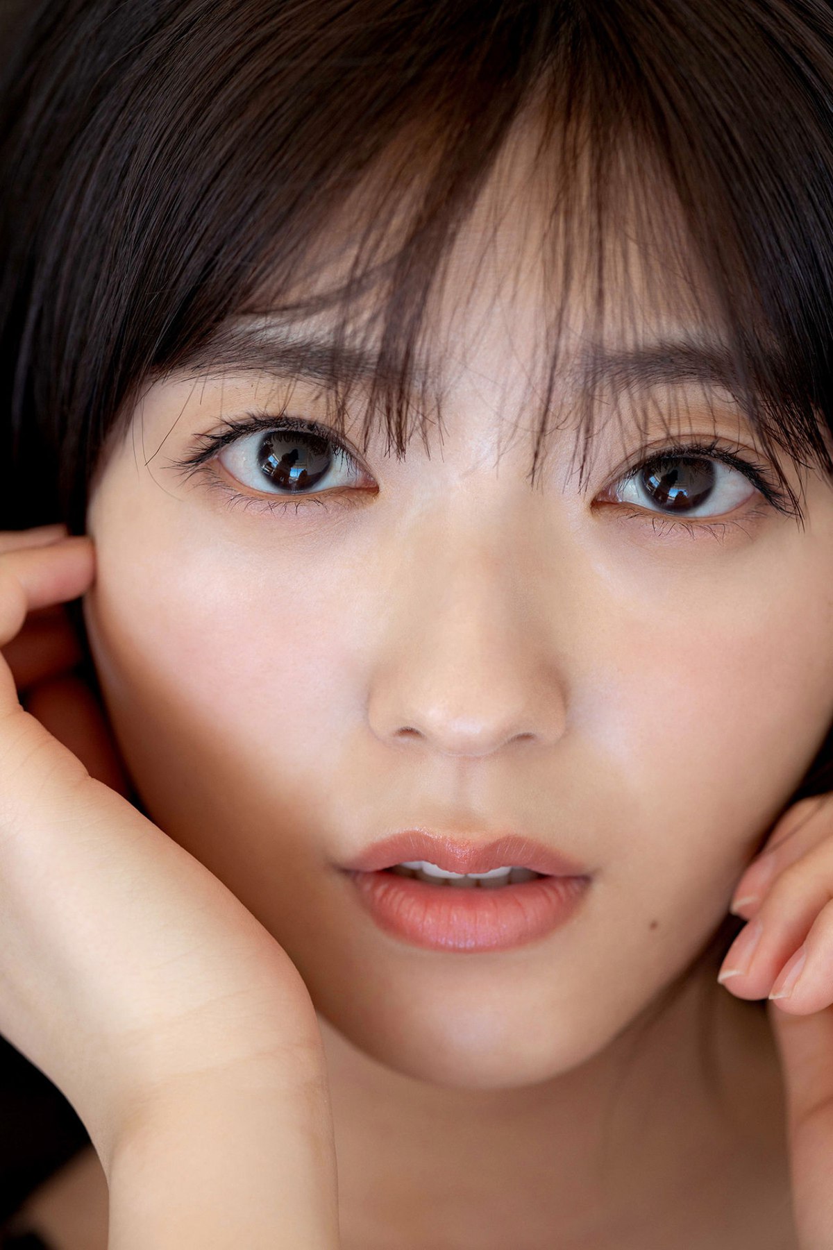 FRIDAY Digital Photobook Mio Kudo 工藤美桜 While Shining 0020 6432908791.jpg